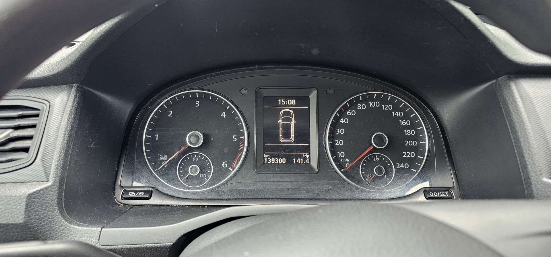 VW Caddy 2.0TDI BlueMotion Technology-image-11