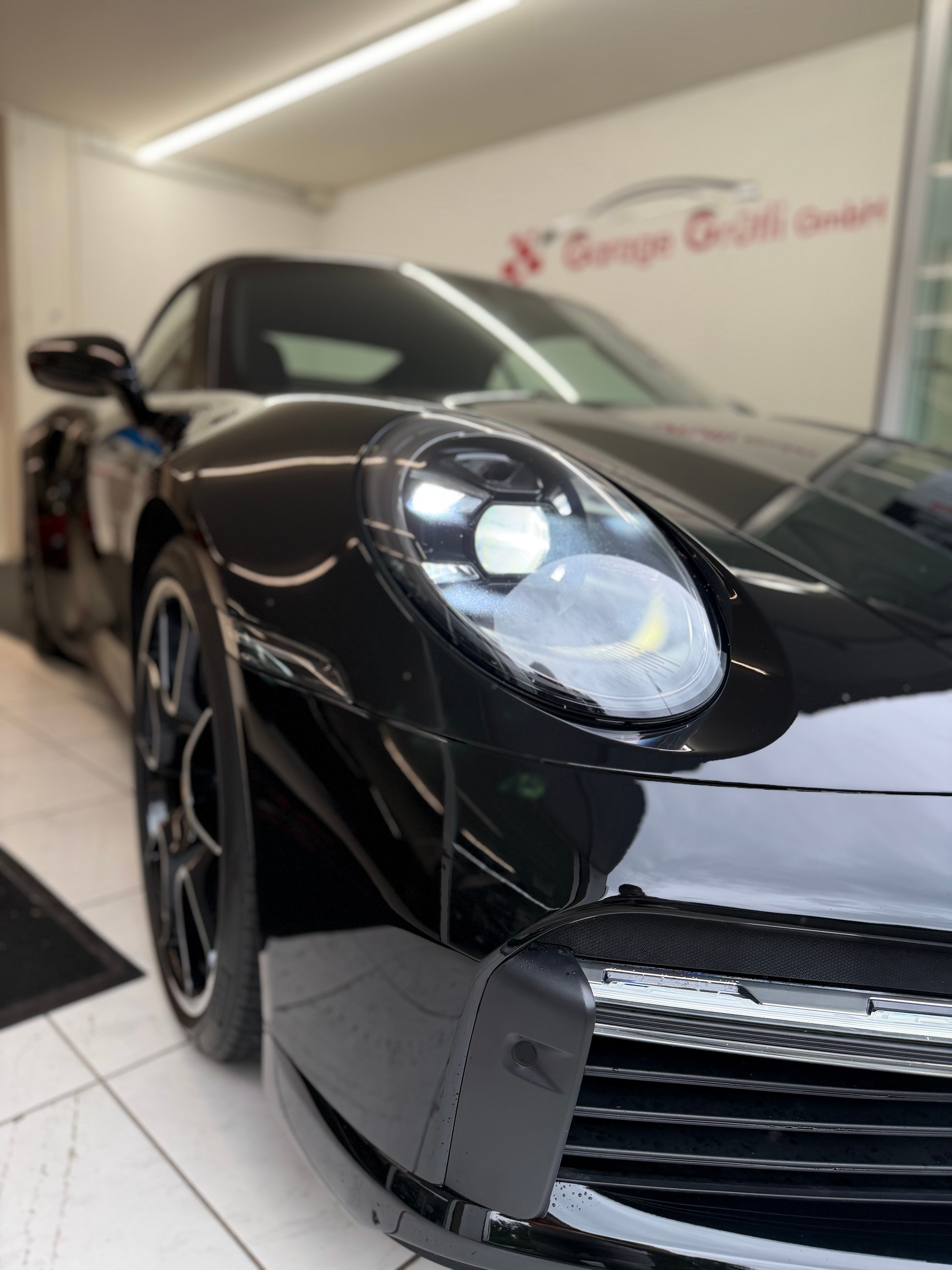 PORSCHE 911 Cabriolet 3.7 Turbo S PDK-image-21