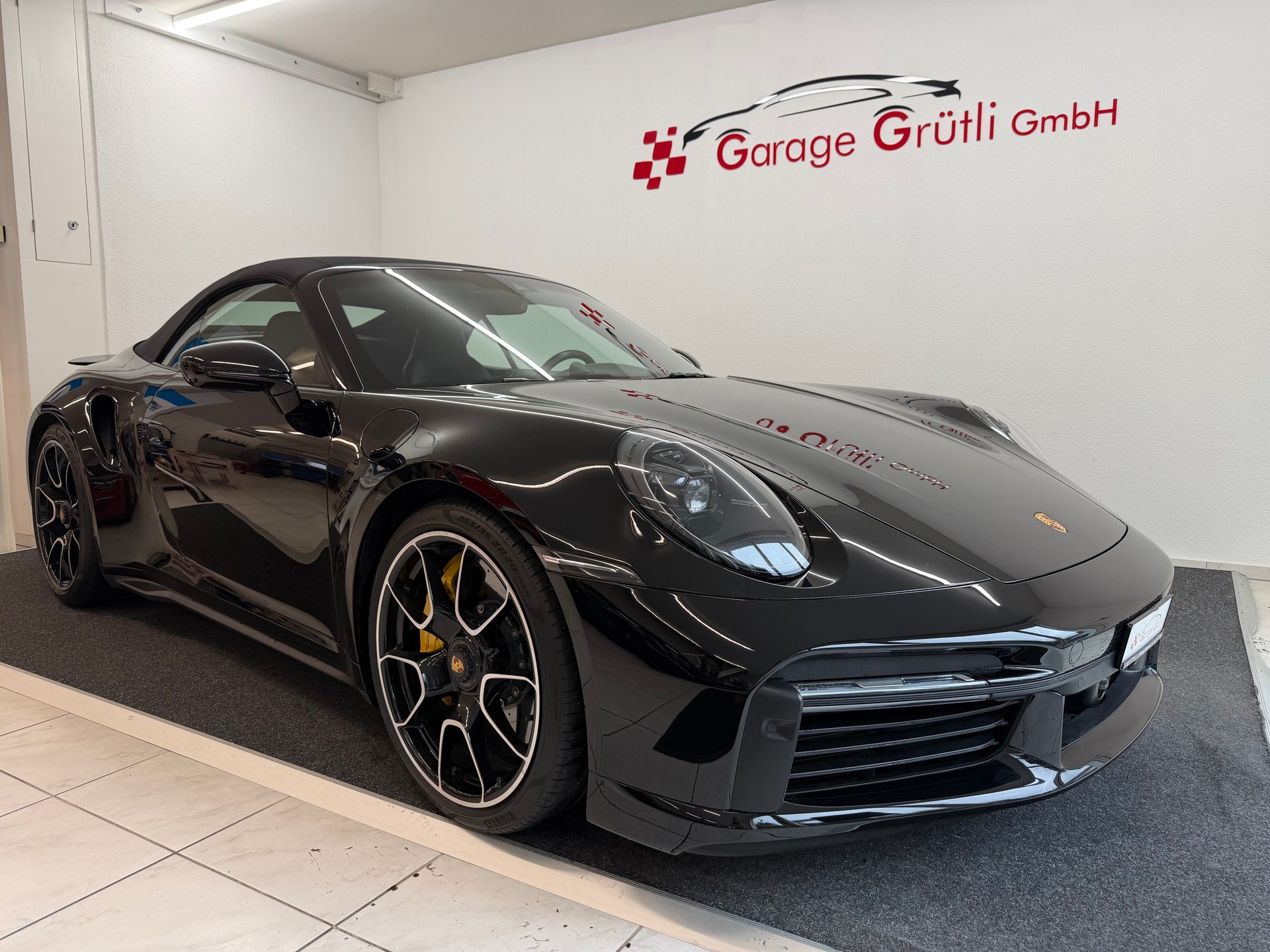 PORSCHE 911 Cabriolet 3.7 Turbo S PDK-image-0