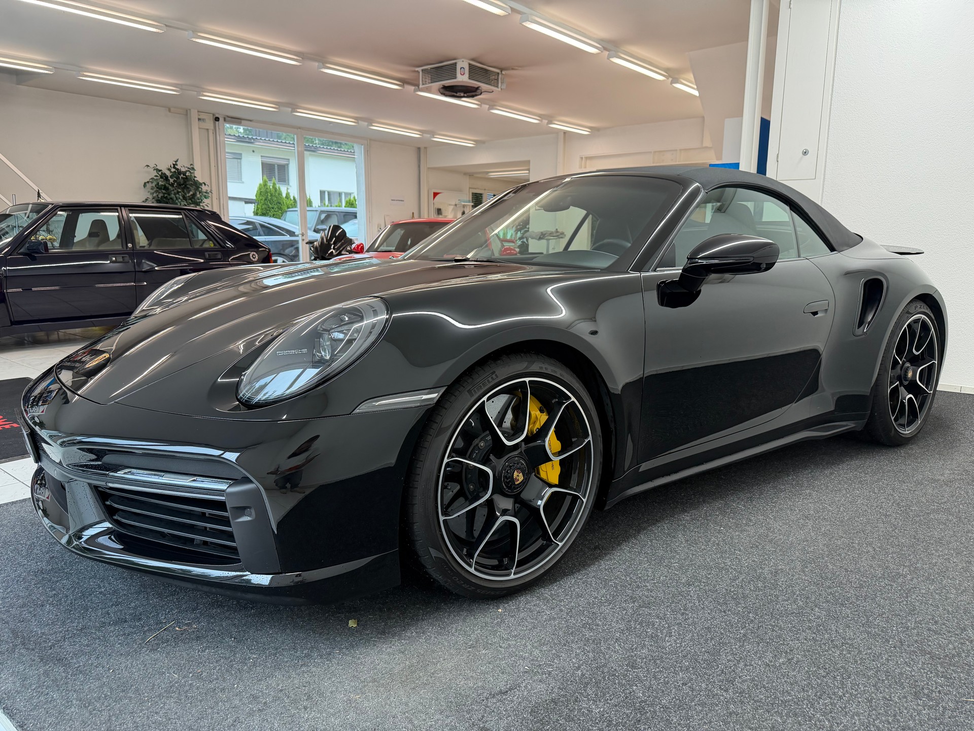 PORSCHE 911 Cabriolet 3.7 Turbo S PDK-image-6