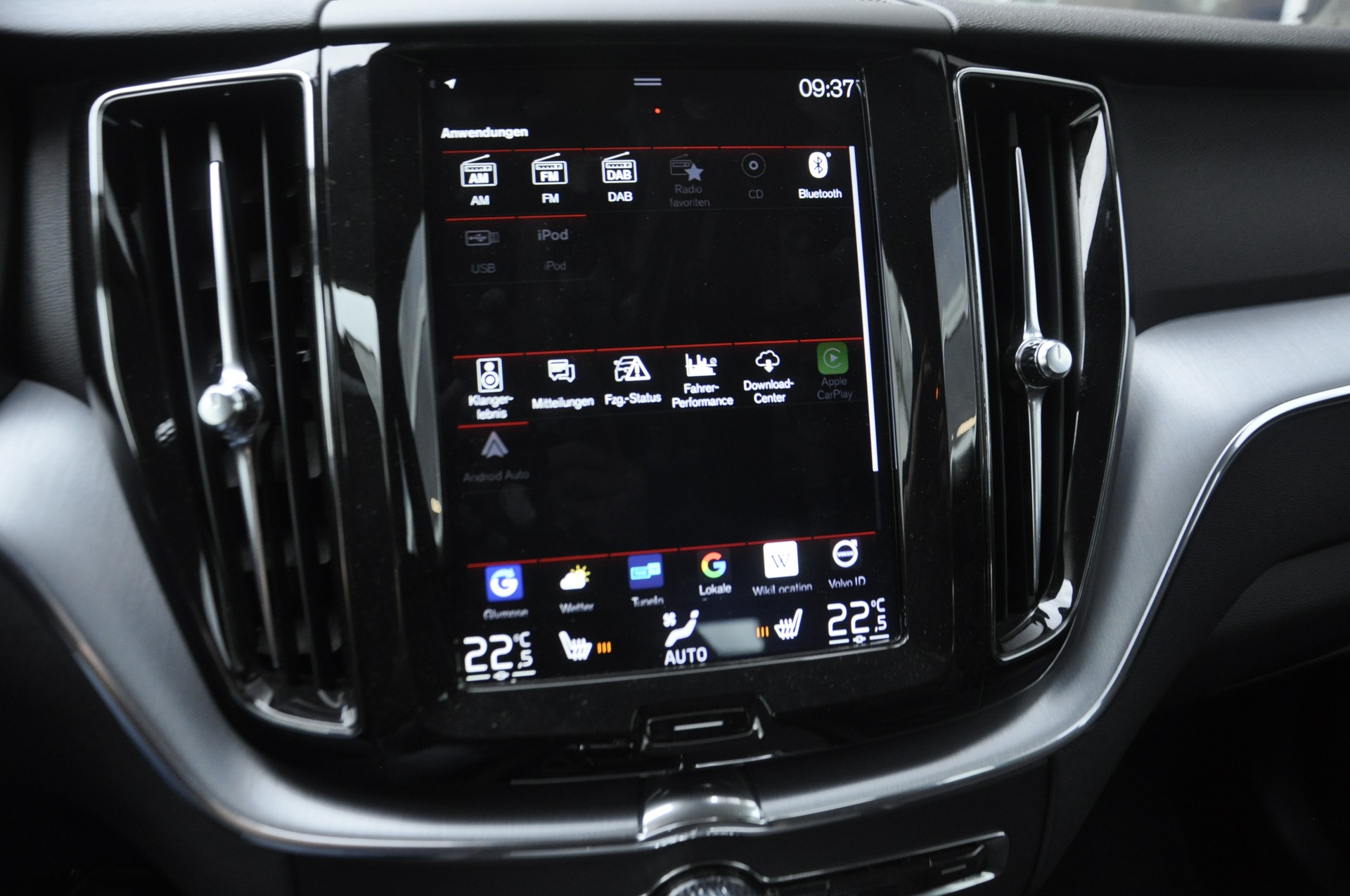 VOLVO XC60 D4 AWD Momentum Geartronic-image-12