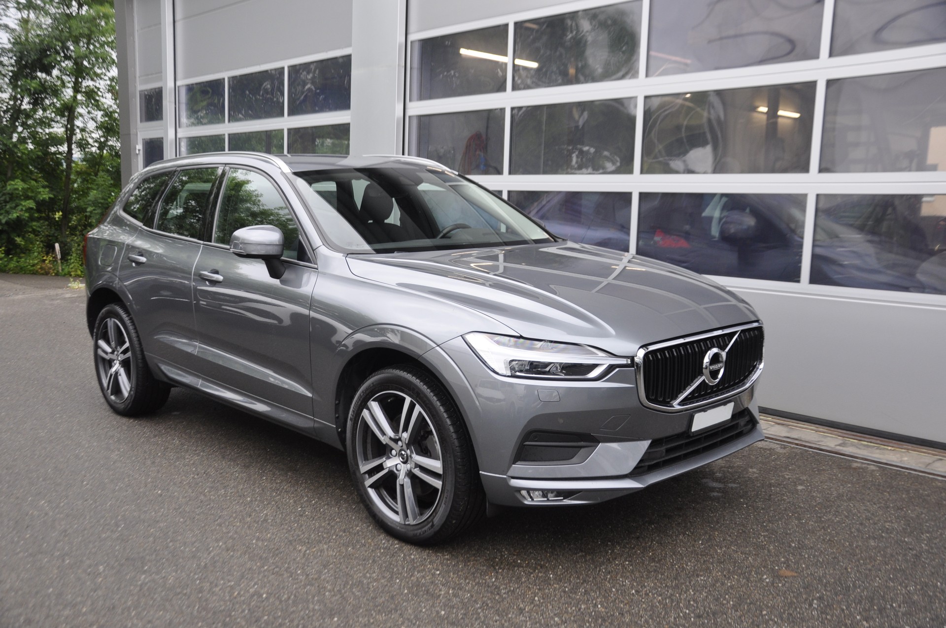VOLVO XC60 D4 AWD Momentum Geartronic-image-0
