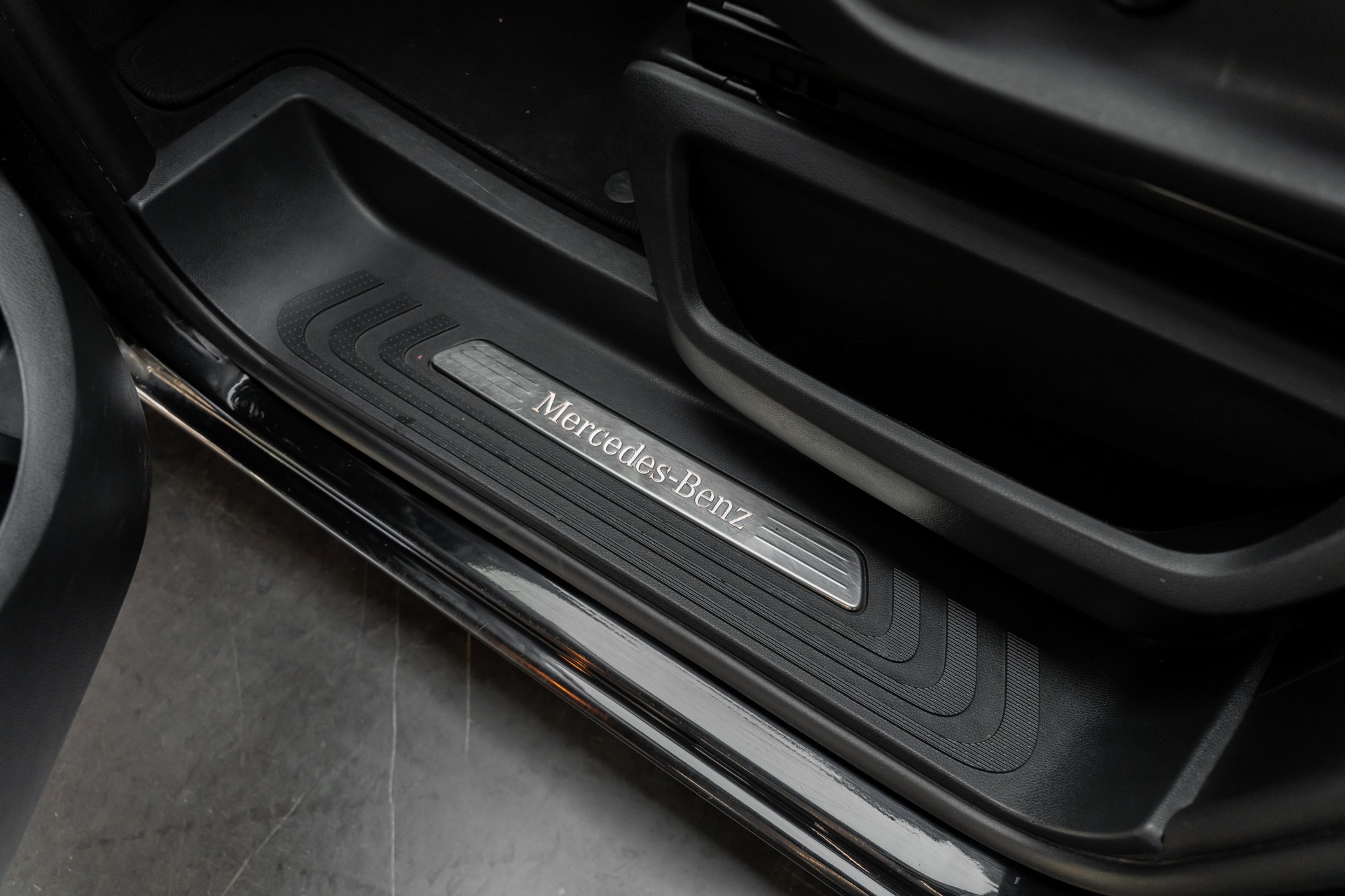 MERCEDES-BENZ V 250 d extralang Avantgarde 4Matic 9G-Tronic-image-21