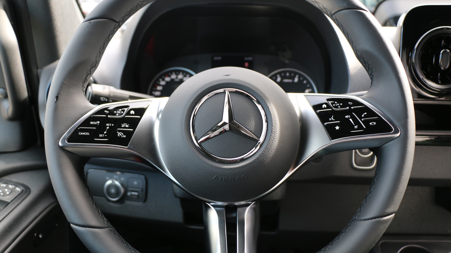 MERCEDES-BENZ Sprinter 319 CDI Pro KA 3665 mm Worker 4MATIC,-image-12