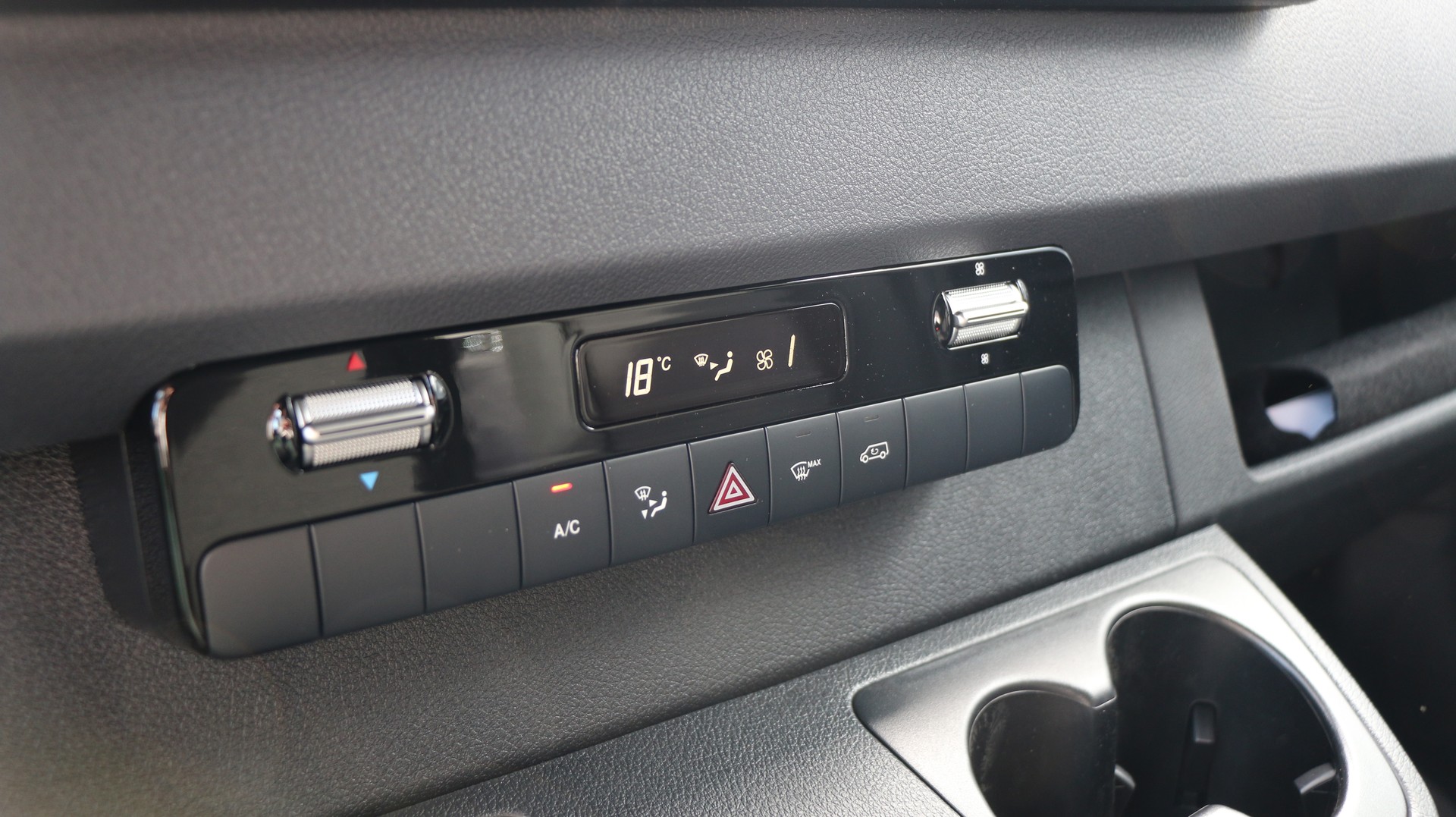 MERCEDES-BENZ Sprinter 319 CDI Pro KA 3665 mm Worker 4MATIC,-image-15