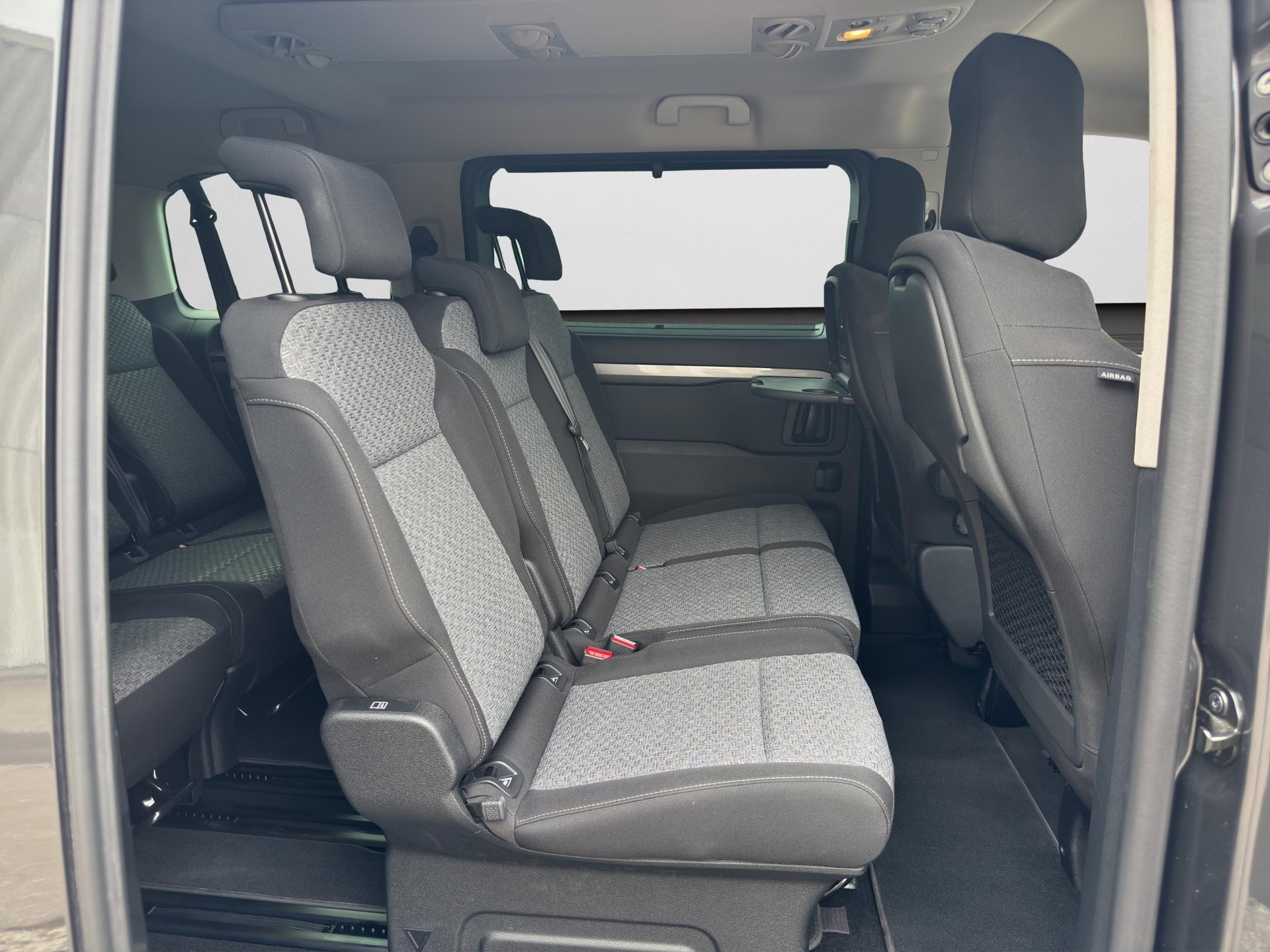 CITROEN Spacetourer M 2.0 BlueHDi 180 You S/S-image-12