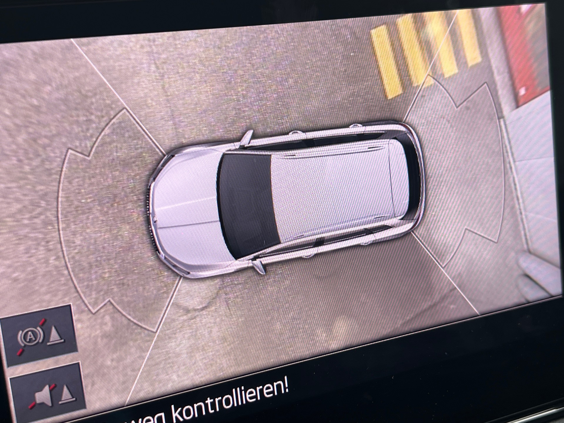 SKODA Karoq 2.0 TSI SportLine 4x4 DSG-image-11