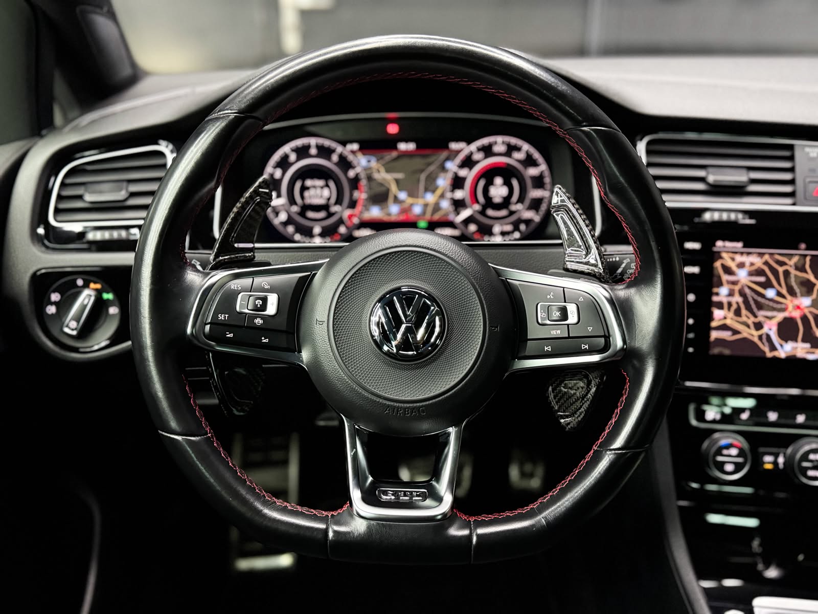 VW Golf 2.0 TSI GTI Performance DSG-image-10