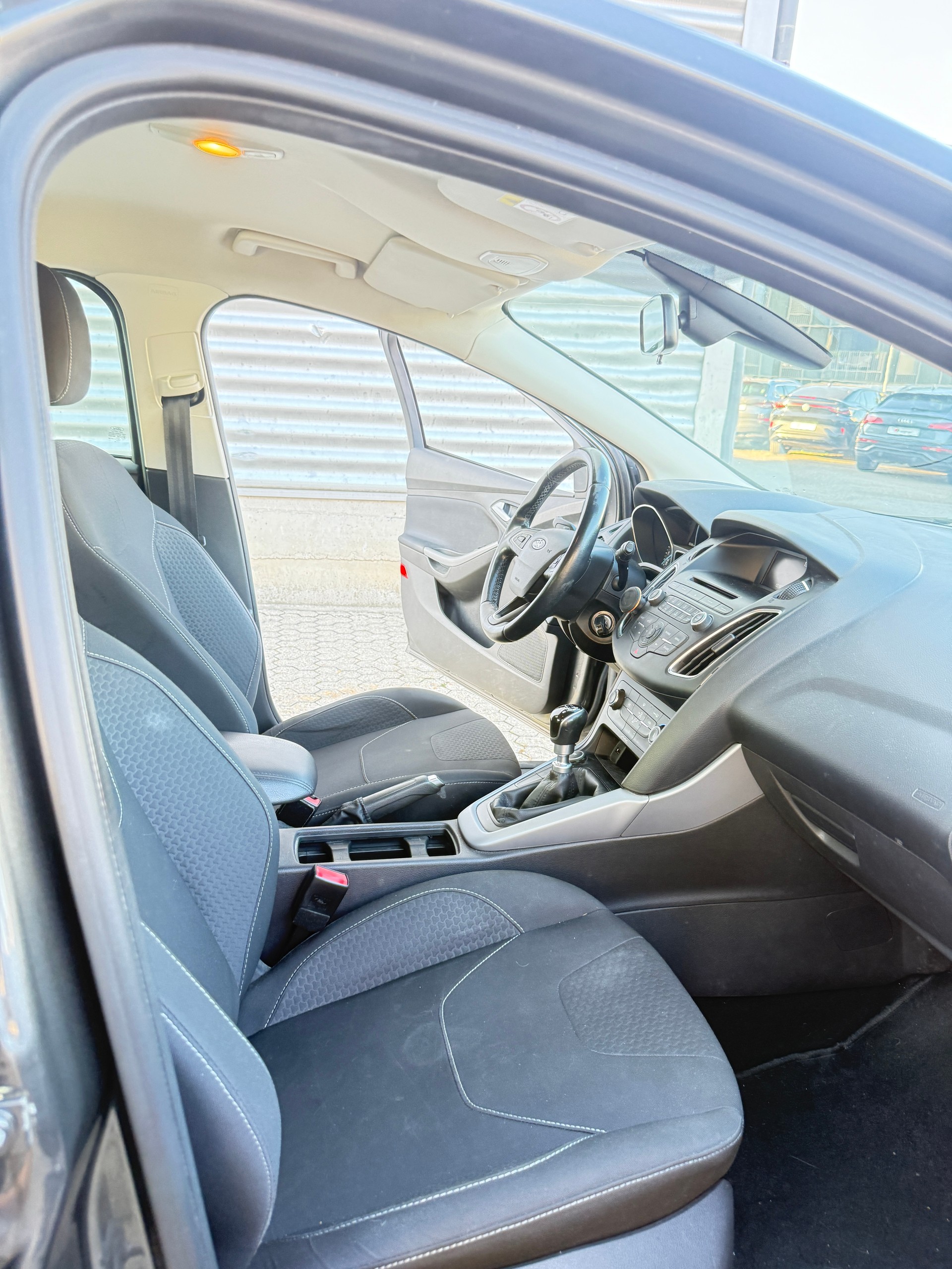 FORD Focus-image-11