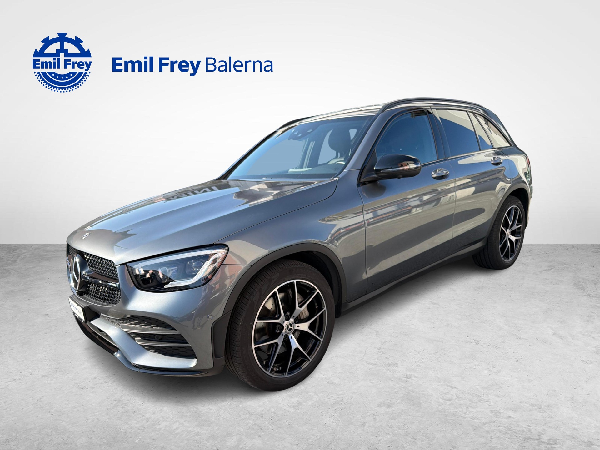 MERCEDES-BENZ GLC 200 AMG Line 4m-image-0