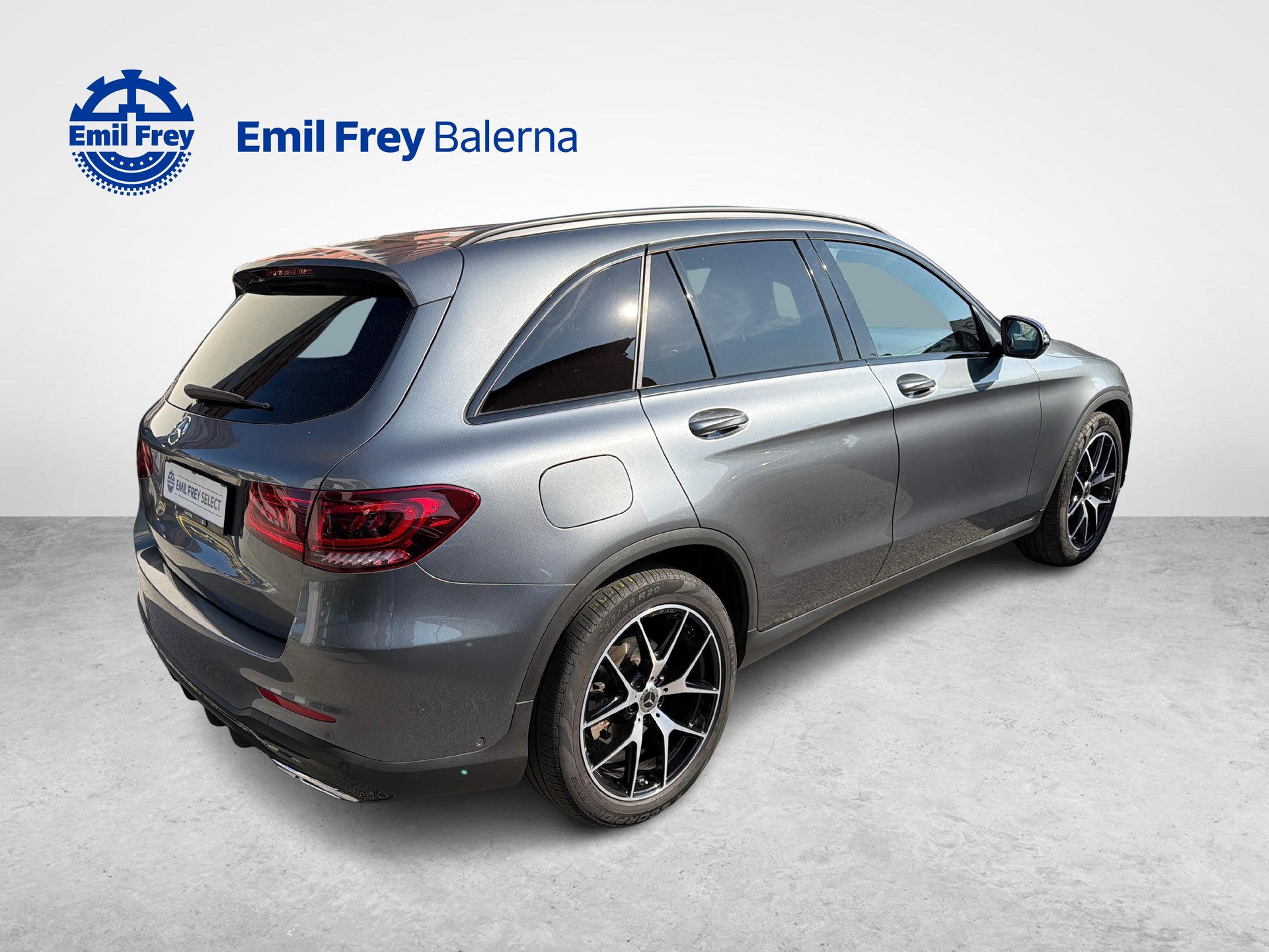 MERCEDES-BENZ GLC 200 AMG Line 4m-image-5