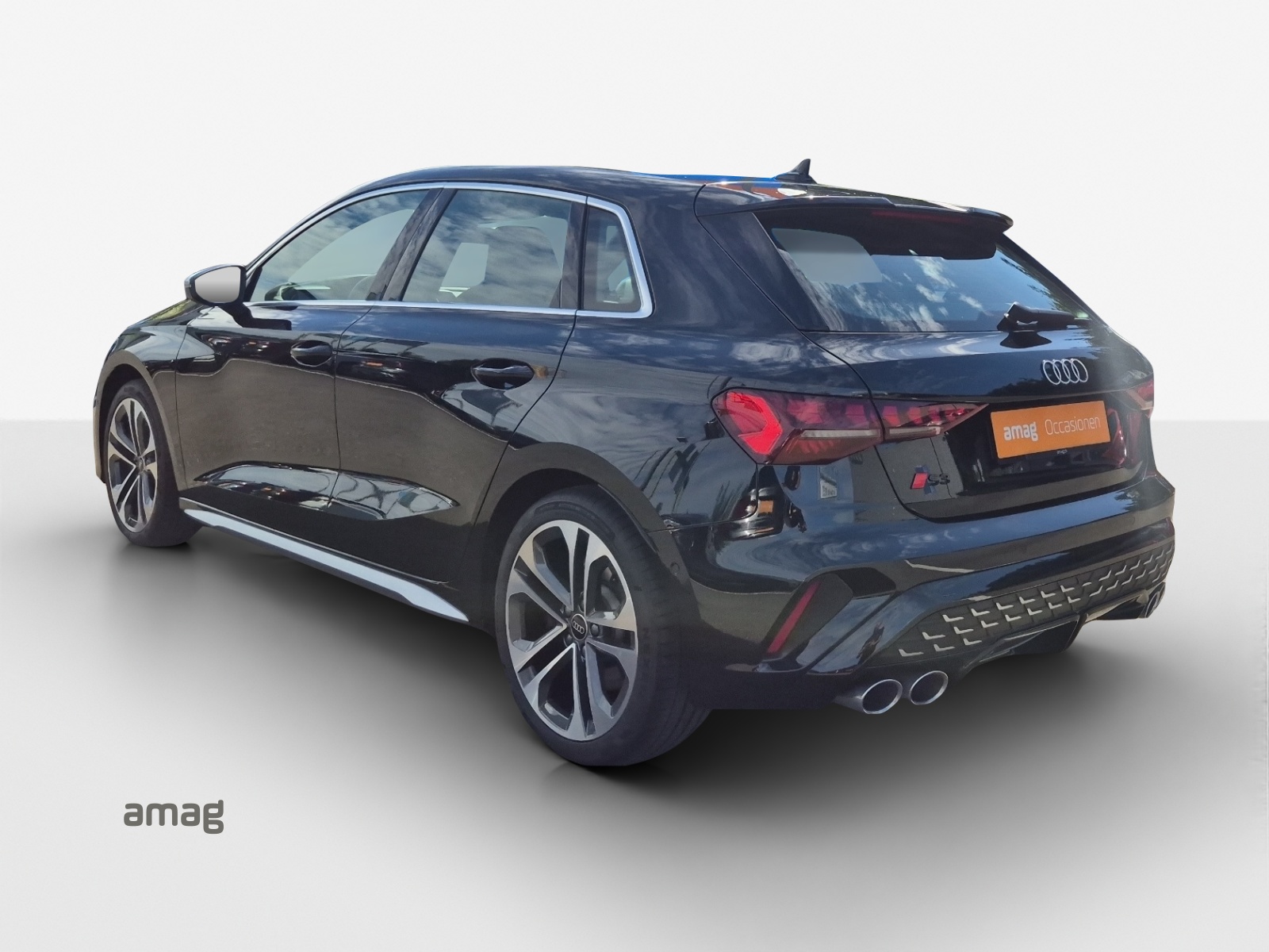 AUDI S3 Sportback TFSI quattro S-tronic-image-2