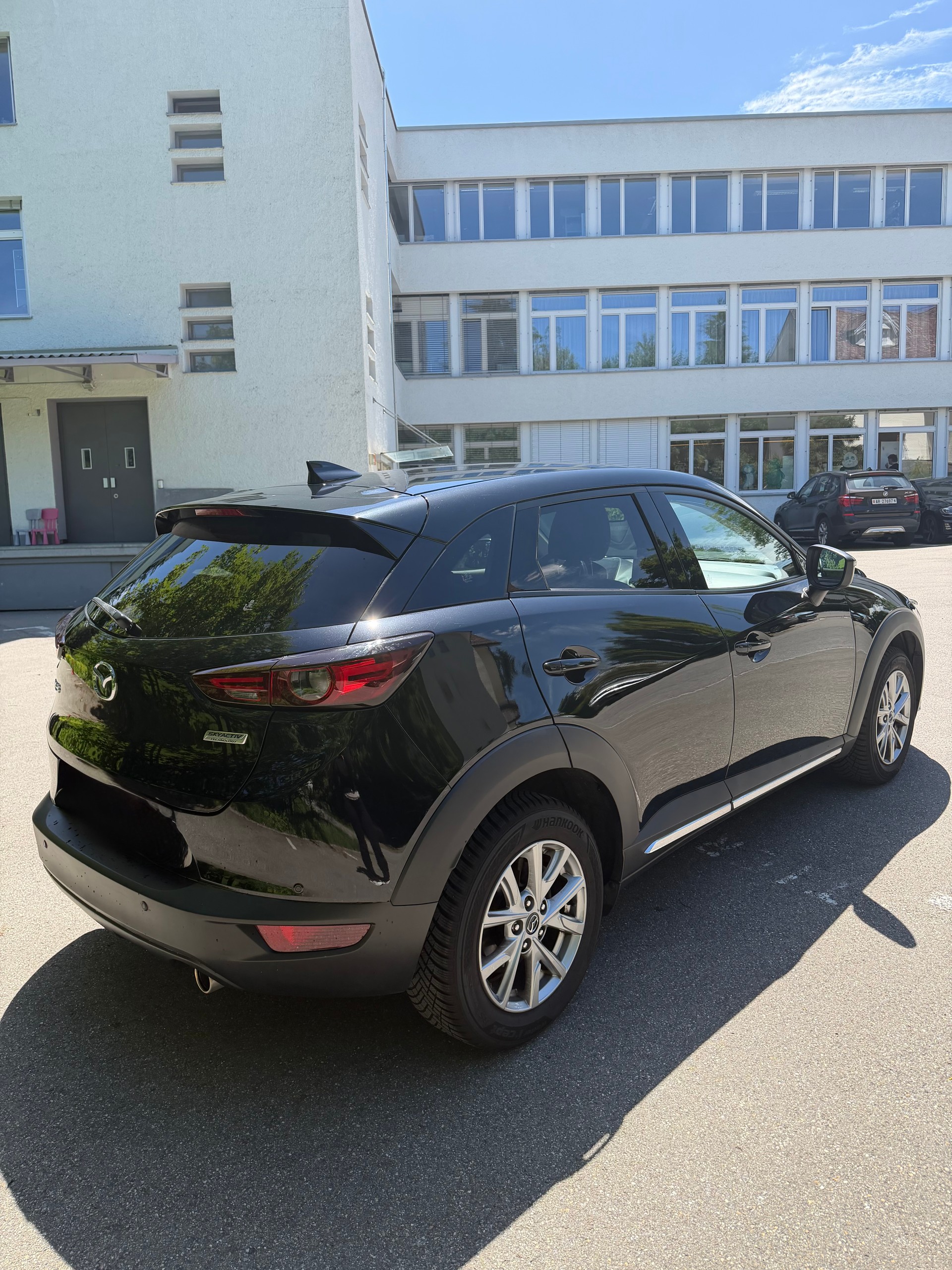 MAZDA SKYACTIV-G 121 Revolution FWD Automatic-image-4