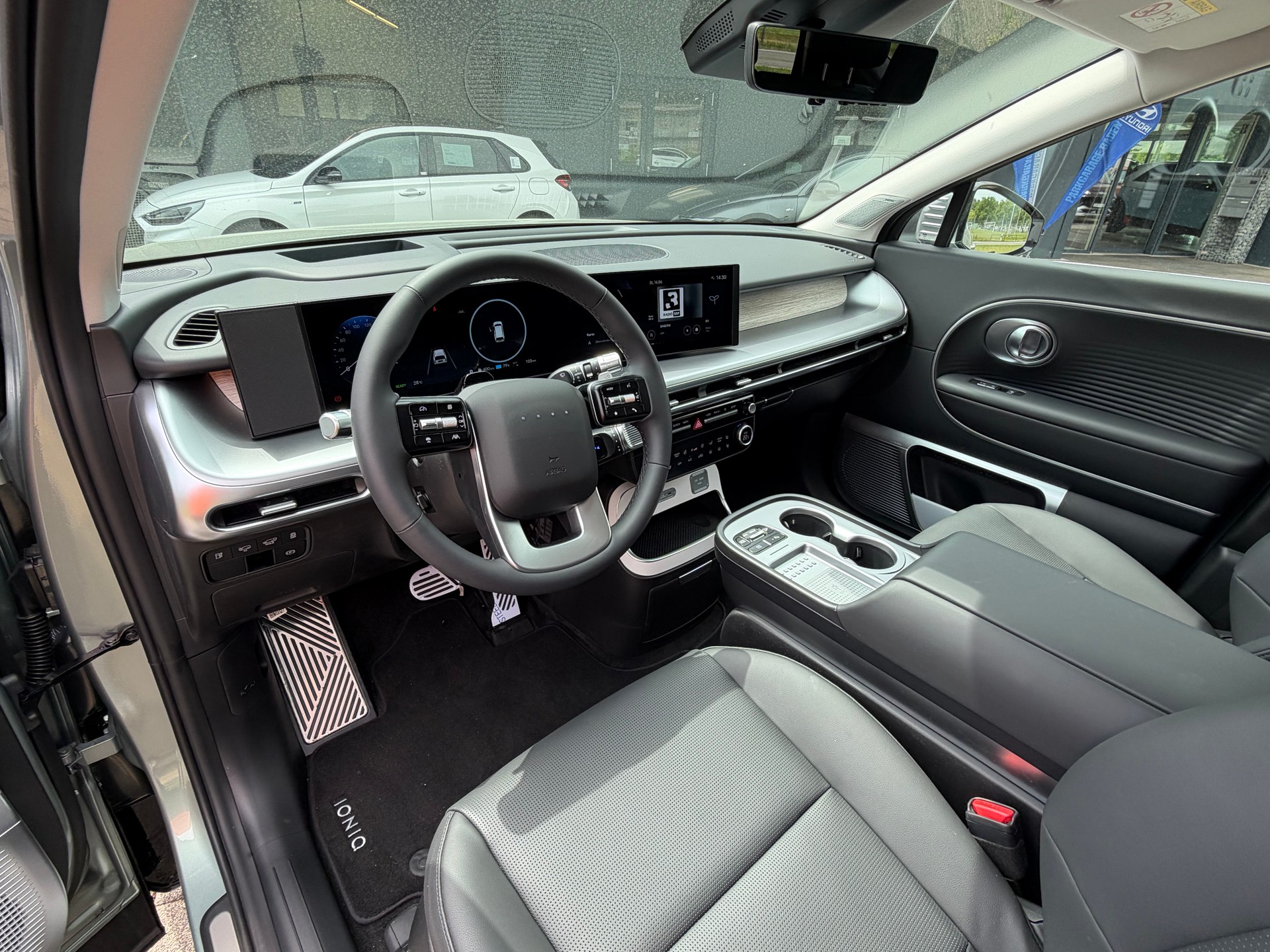 HYUNDAI Ioniq 9 110kWh Vertex 4WD-image-4