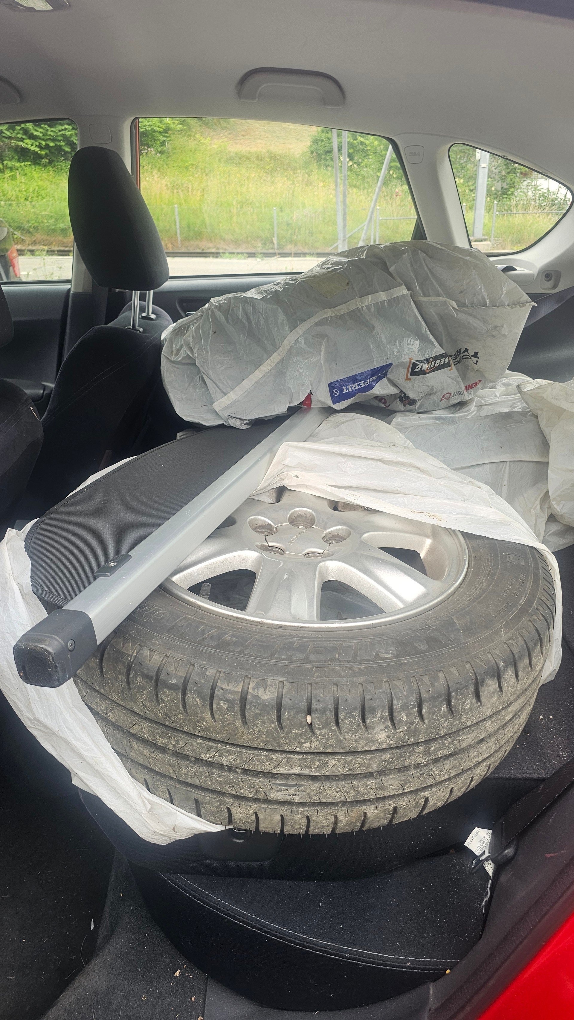 SUBARU Impreza 1.5R Swiss-image-9