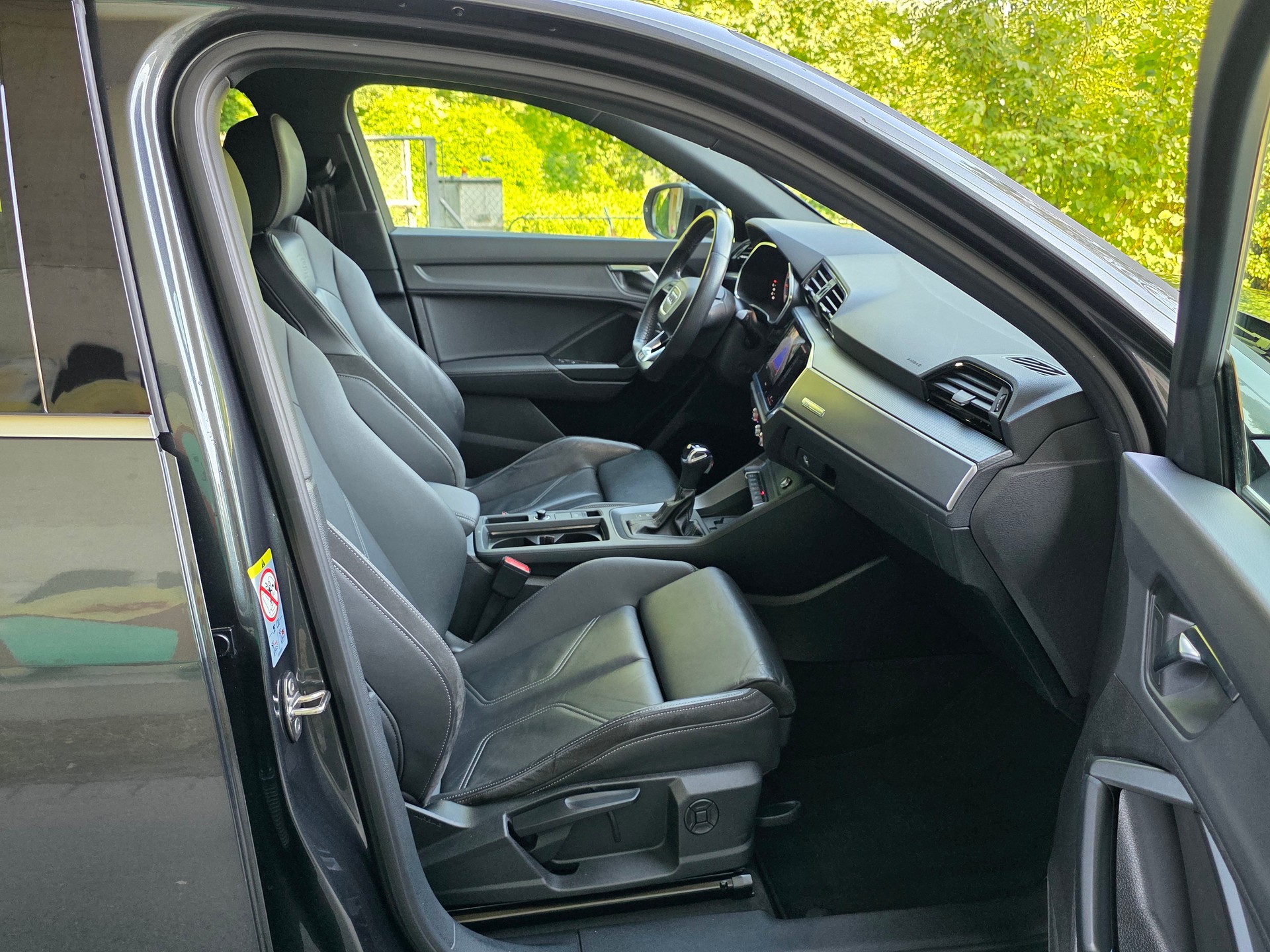 AUDI Q3 Sportback 35 TFSI S line Attraction S-tronic-image-8