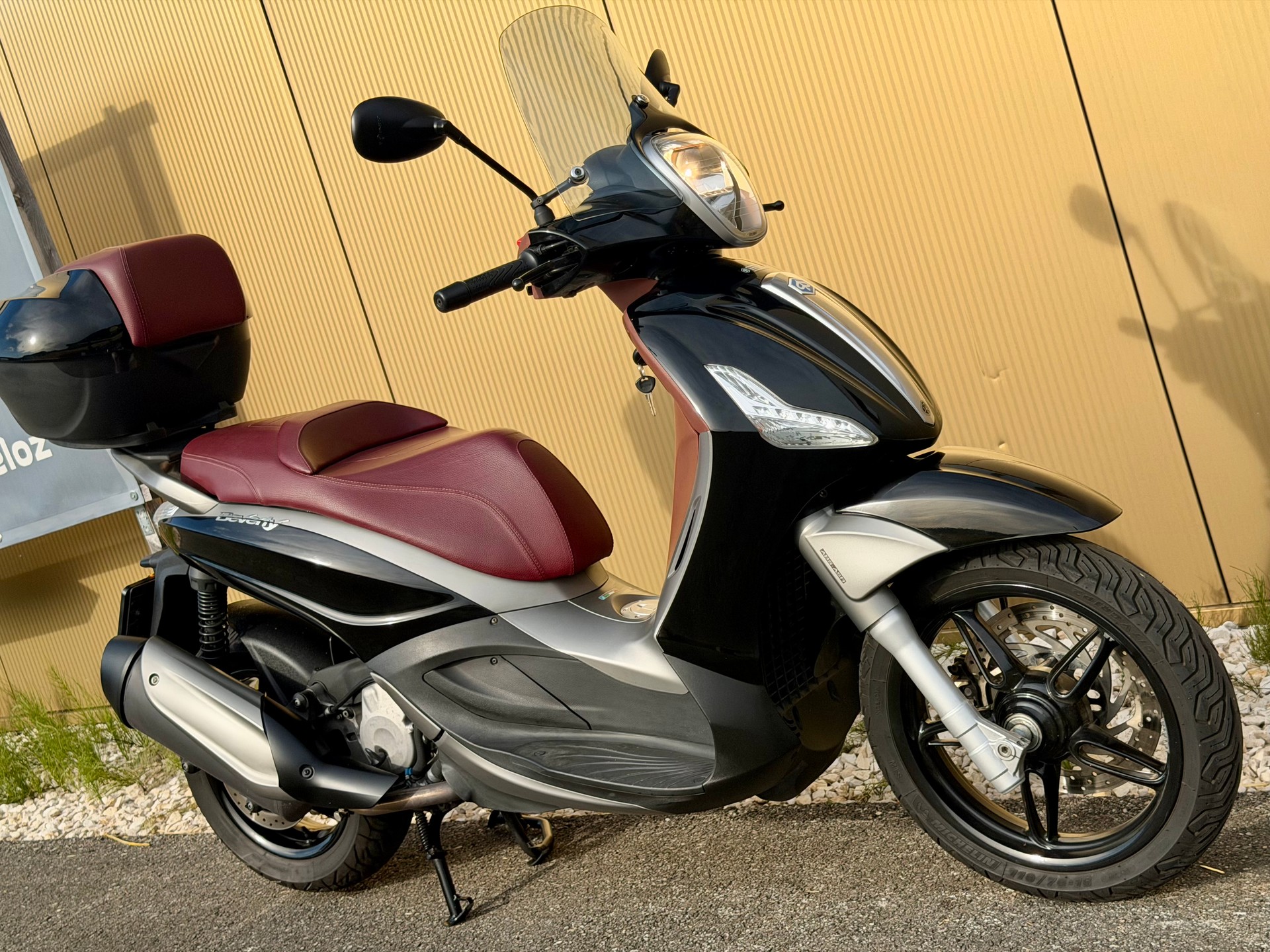 PIAGGIO Beverly 350 i.e. ABS-showroom-element-2