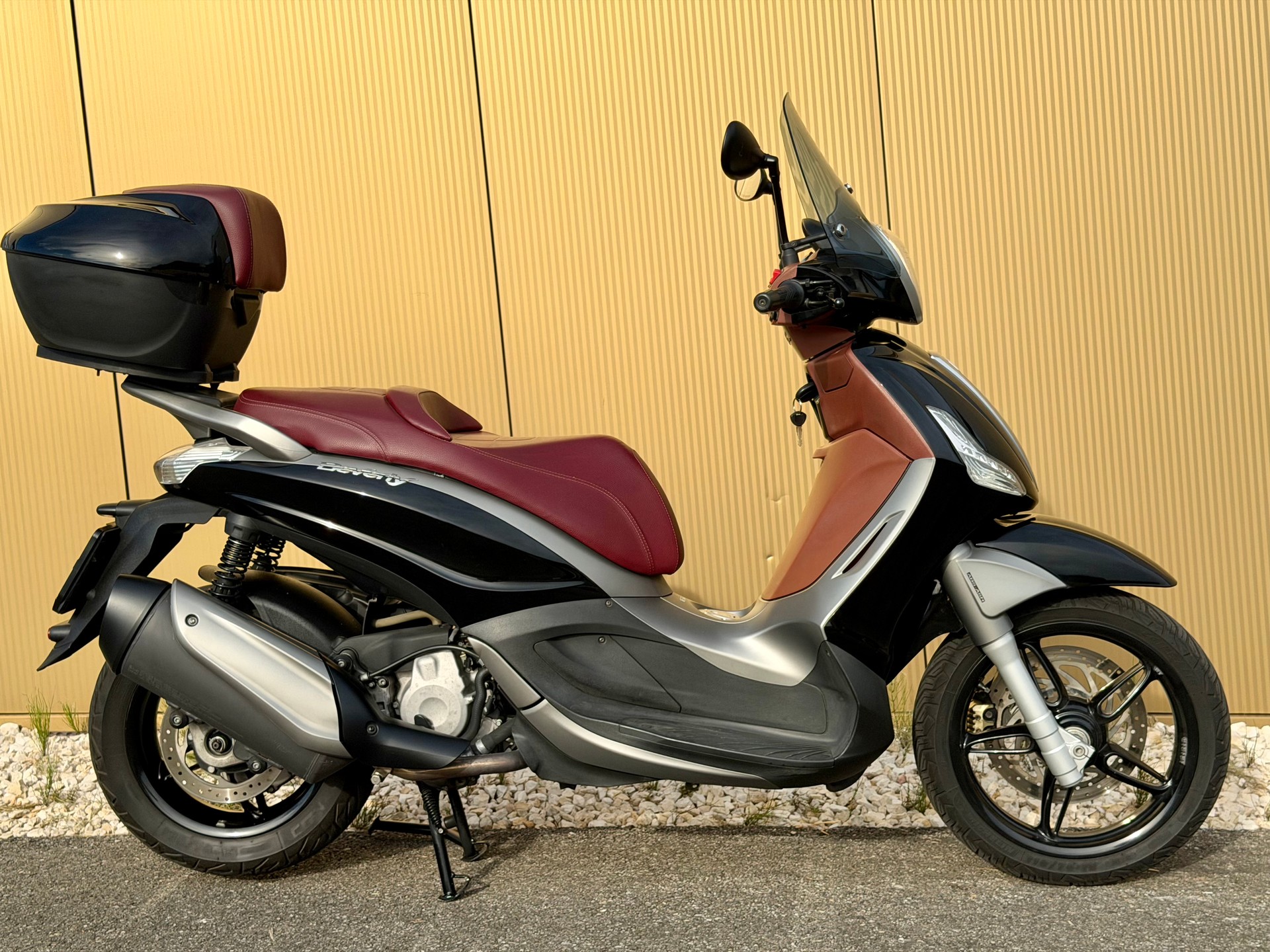 PIAGGIO Beverly 350 i.e. ABS-showroom-element-3