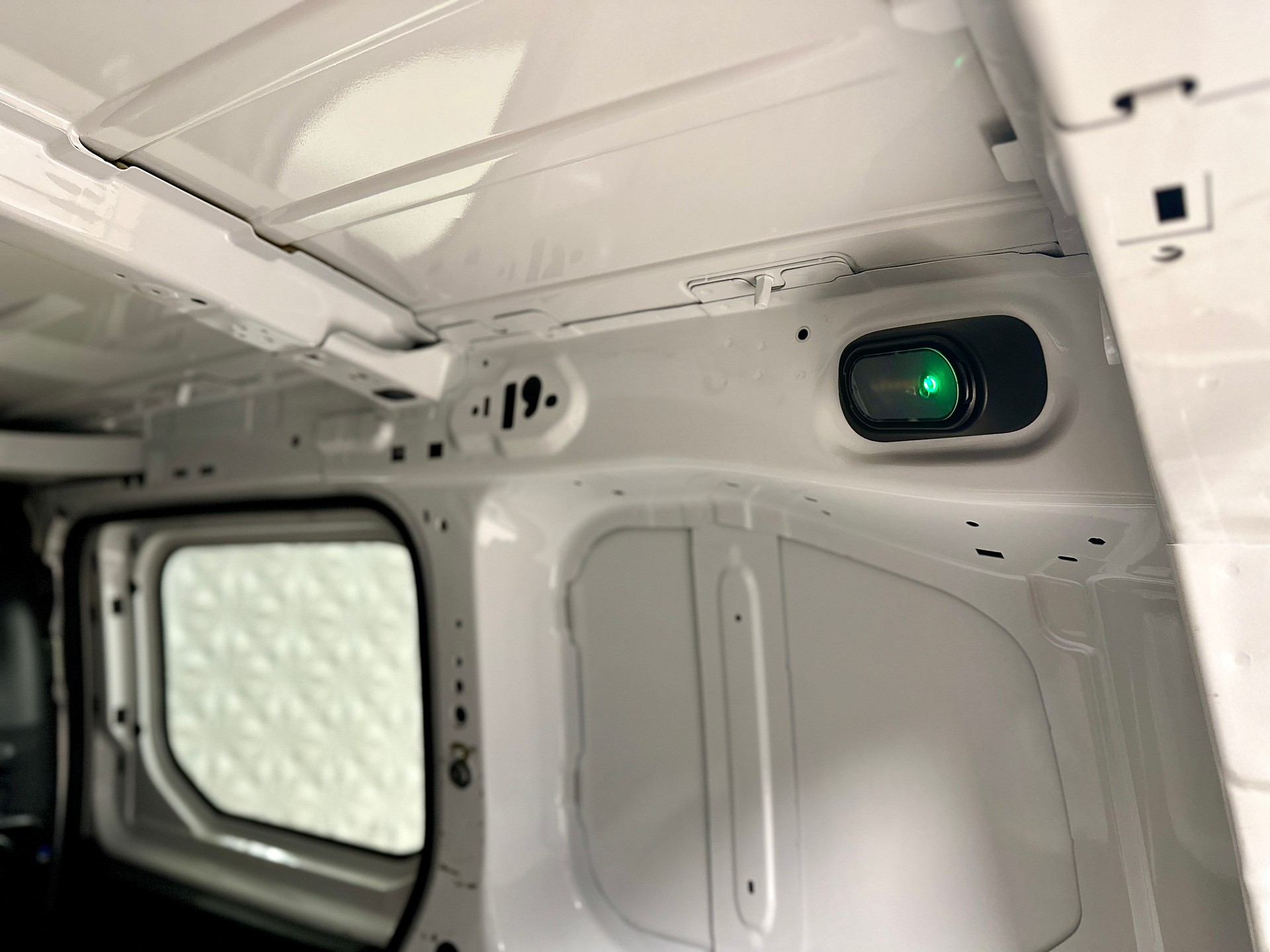 CITROEN Berlingo Van 1.2 Pure Tech 130 s/s Club EAT8 1000kg-image-18