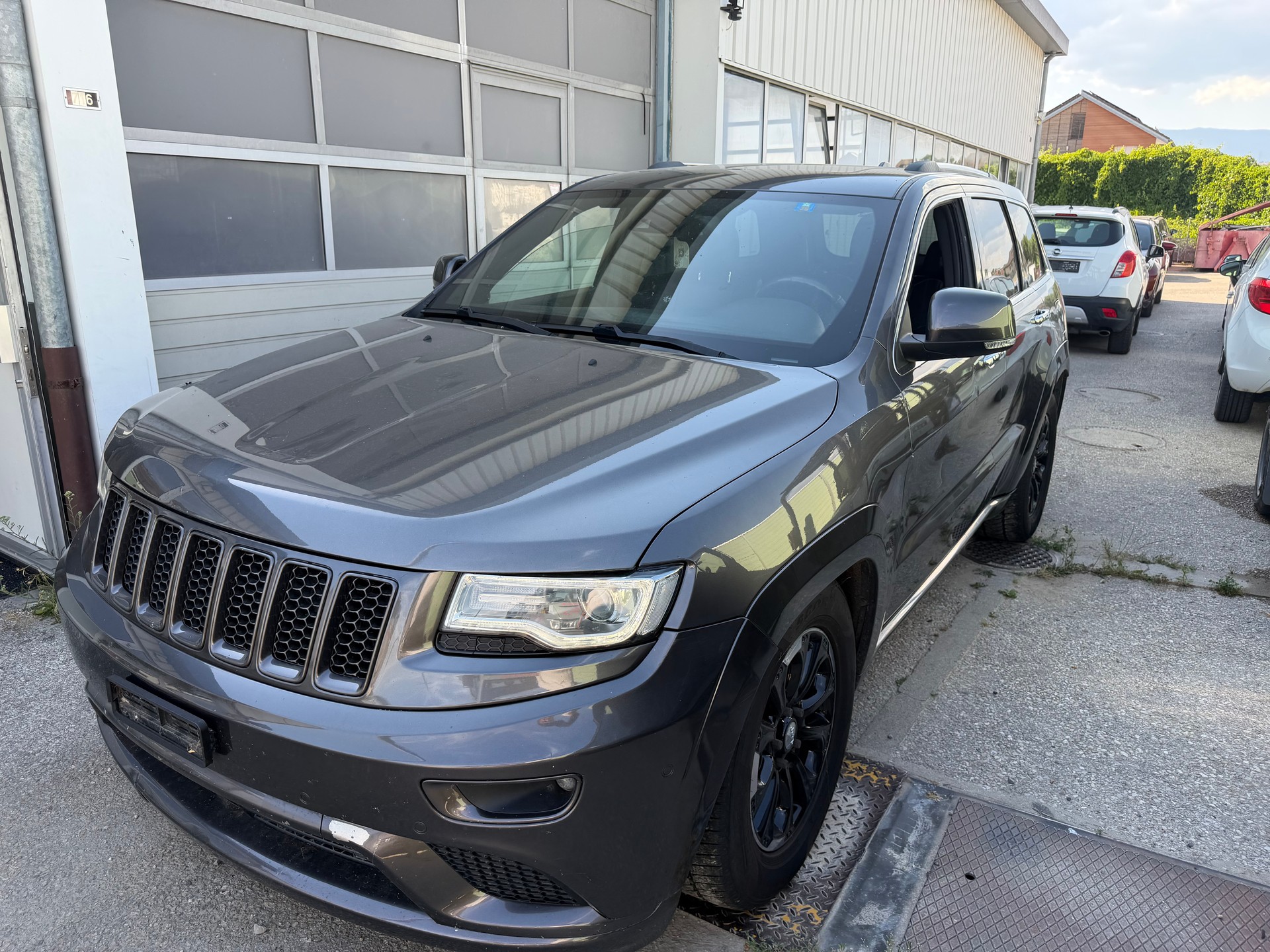 JEEP Grand Cherokee 3.0 CRD Summit Automatic-image-1