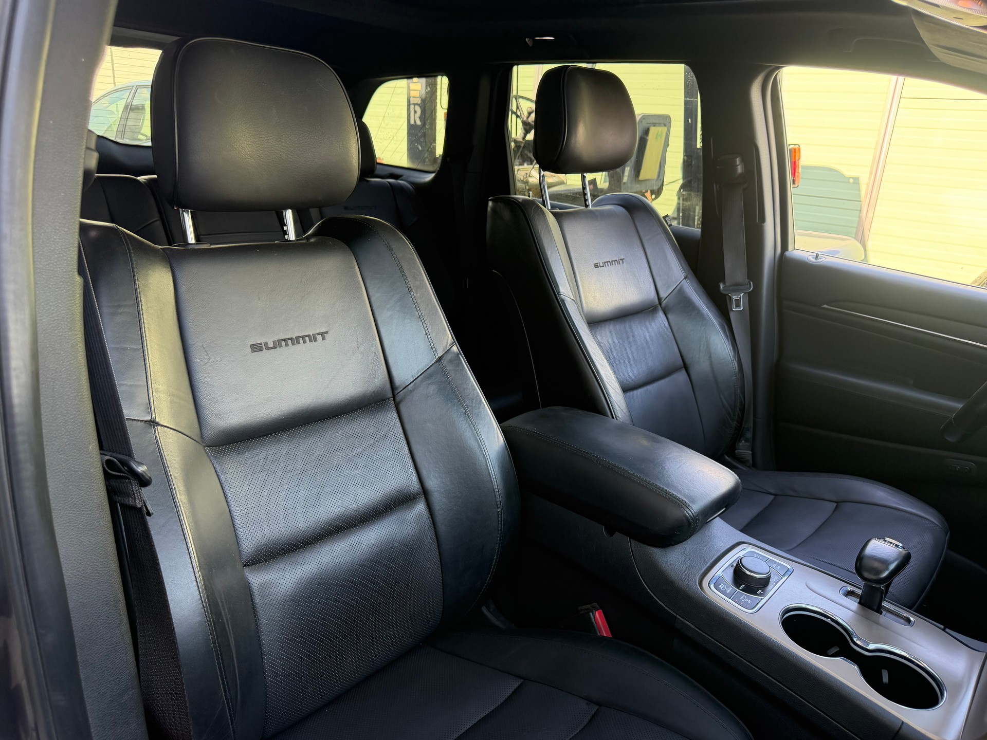 JEEP Grand Cherokee 3.0 CRD Summit Automatic-image-5