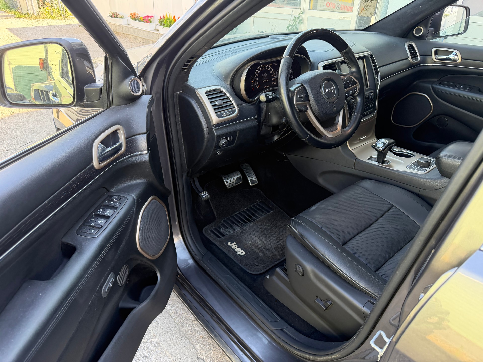 JEEP Grand Cherokee 3.0 CRD Summit Automatic-image-10