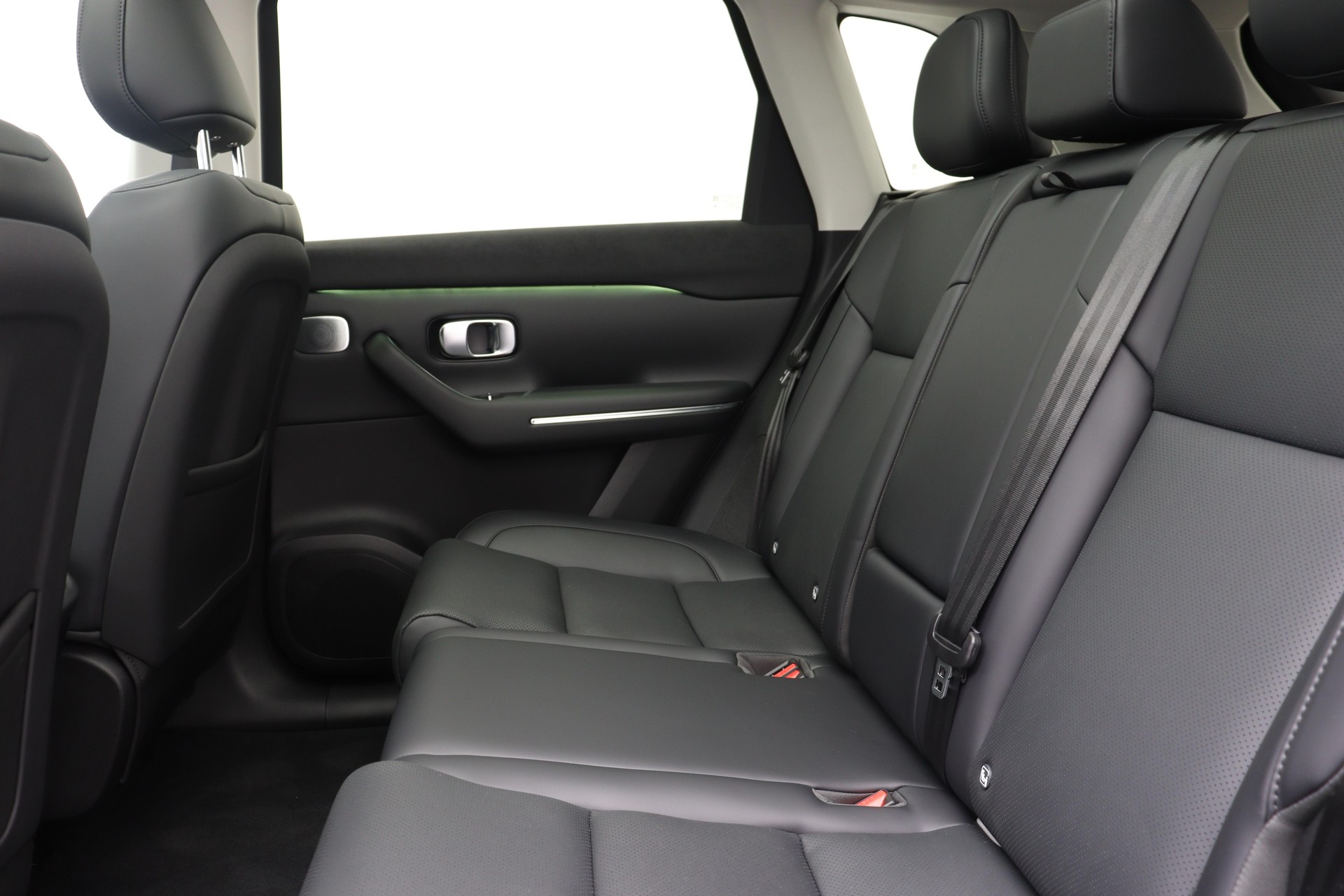 LEAPMOTOR C10 EV AWD inkl Anhängerkupplung-image-9