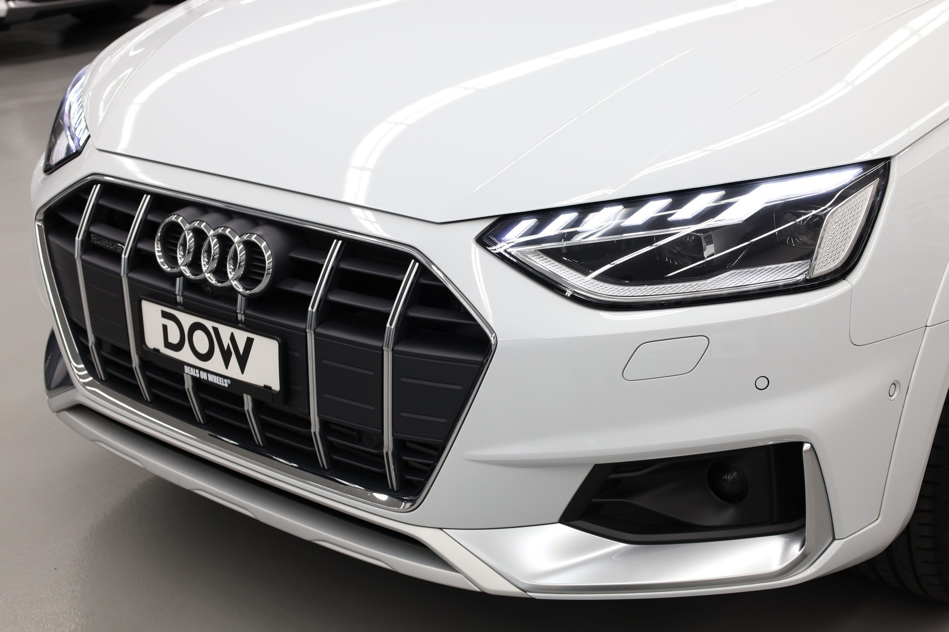 AUDI A4 Allroad 3.0 45 TDI quattro T-Tronic-image-5