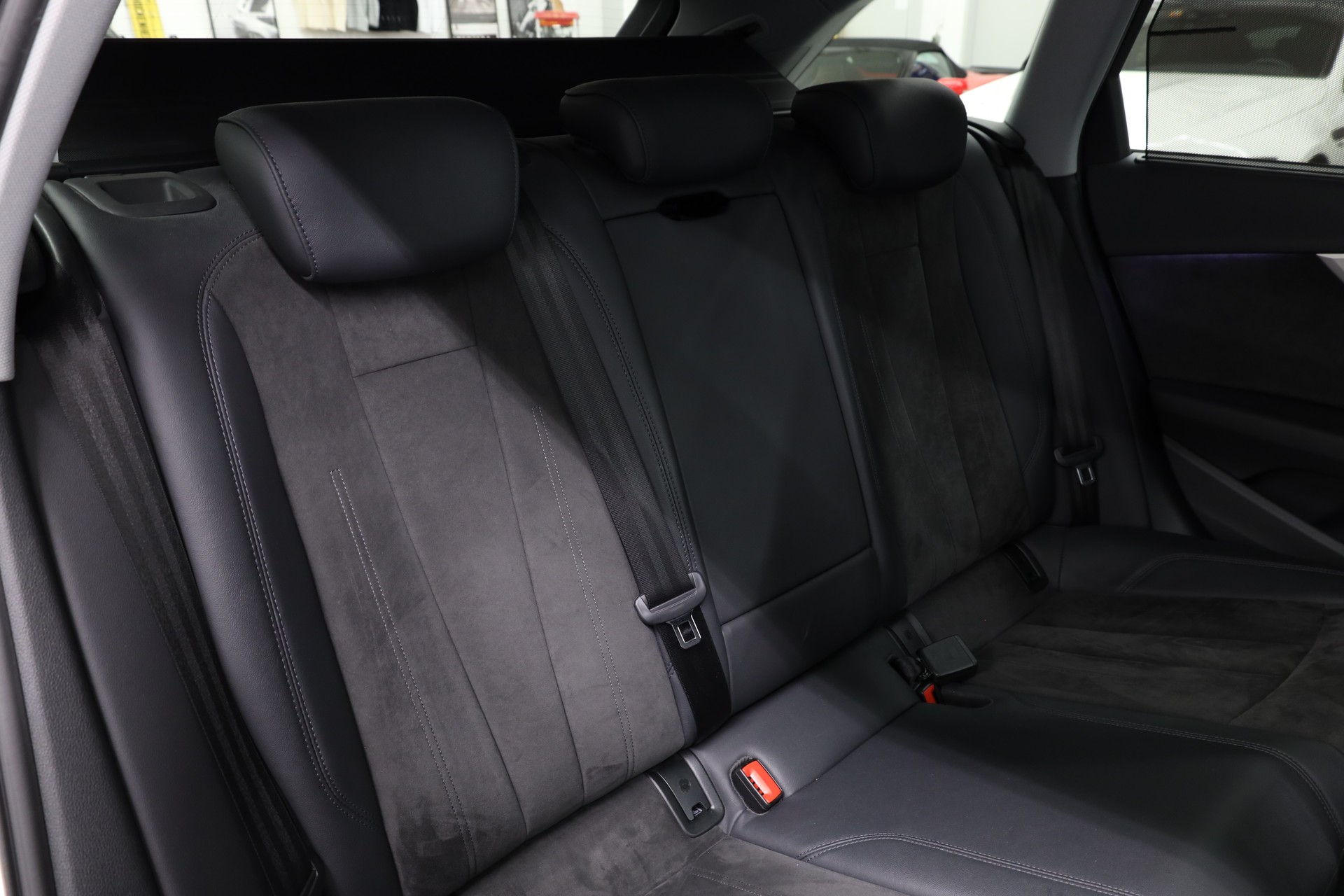 AUDI A4 Allroad 3.0 45 TDI quattro T-Tronic-image-24