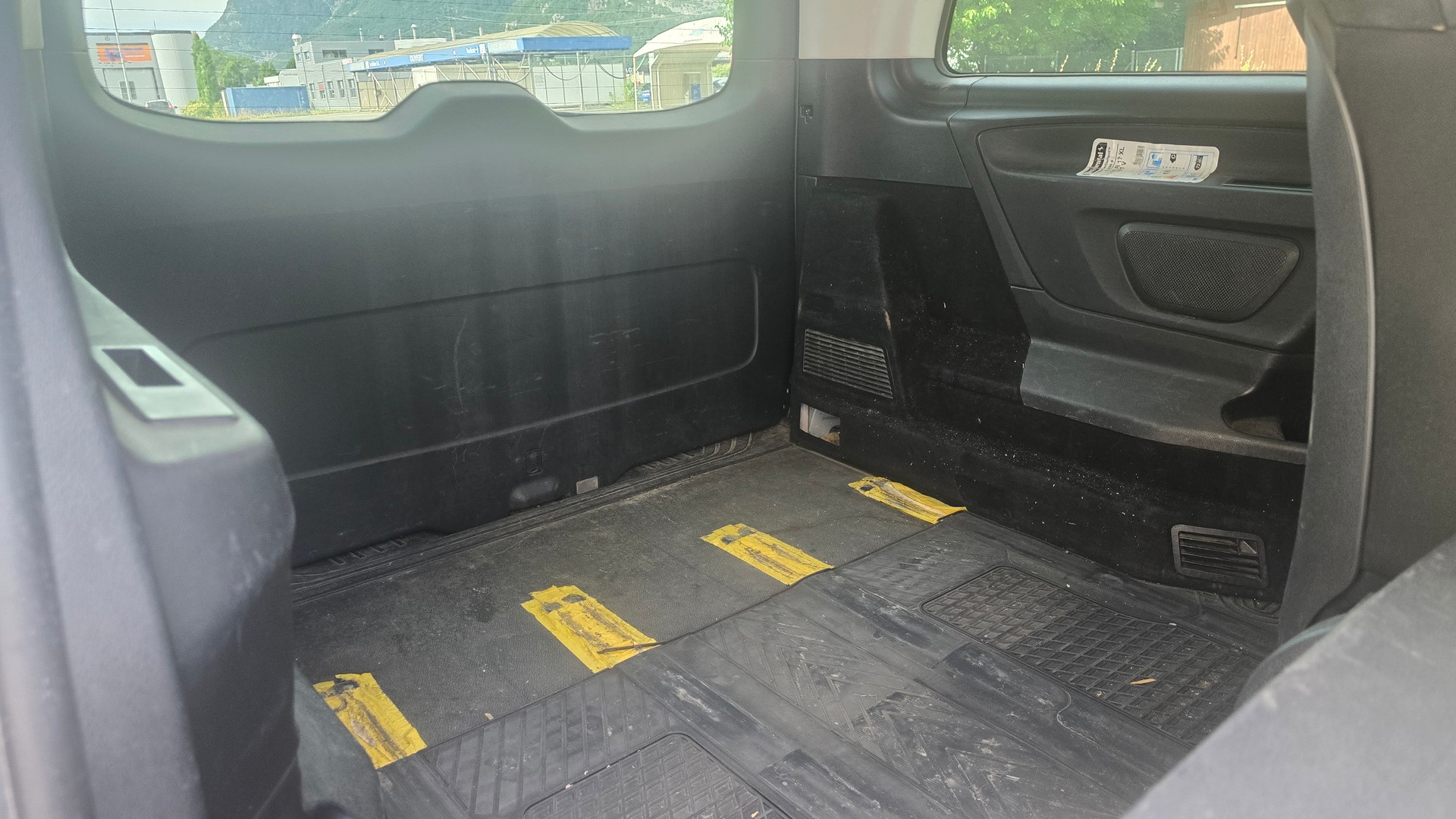 MERCEDES-BENZ Vito 119 BlueTEC Tourer Base L 4Matic 7G-Tronic-image-8