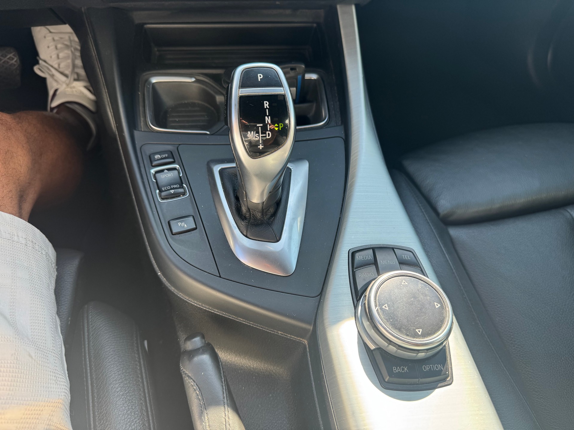 BMW M135i xDrive Steptronic-image-22