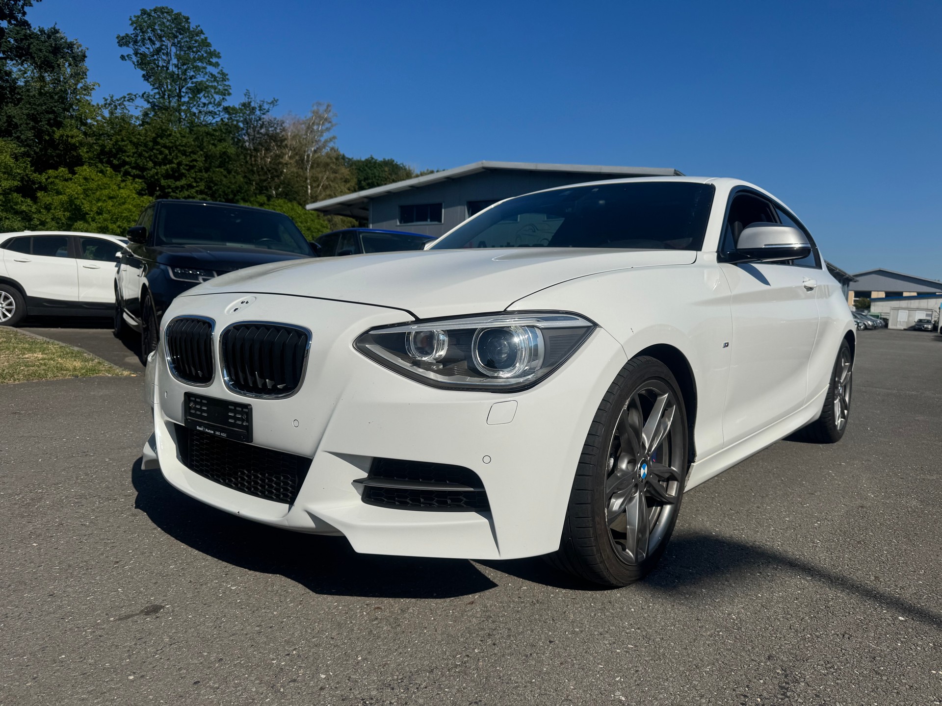 BMW M135i xDrive Steptronic-image-1