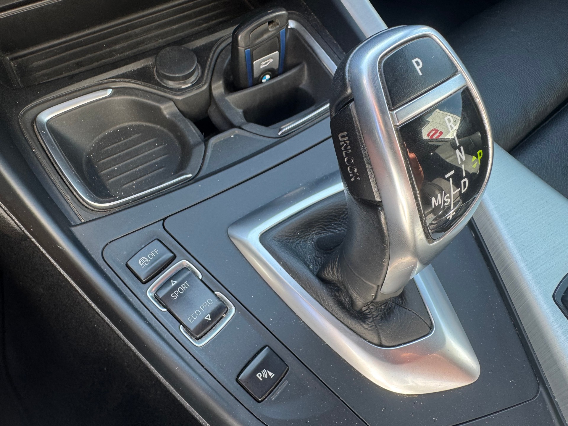 BMW M135i xDrive Steptronic-image-23