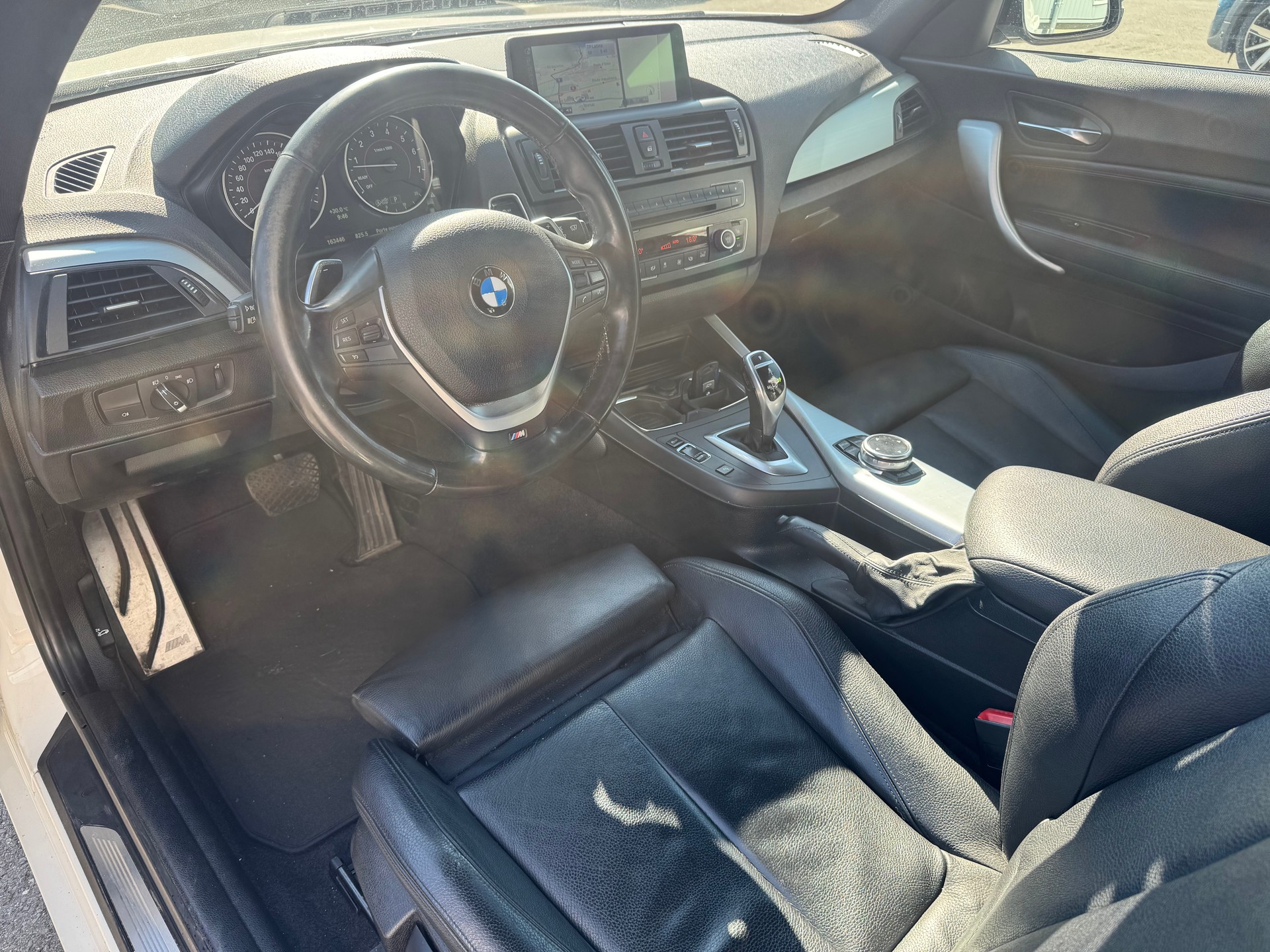 BMW M135i xDrive Steptronic-image-15