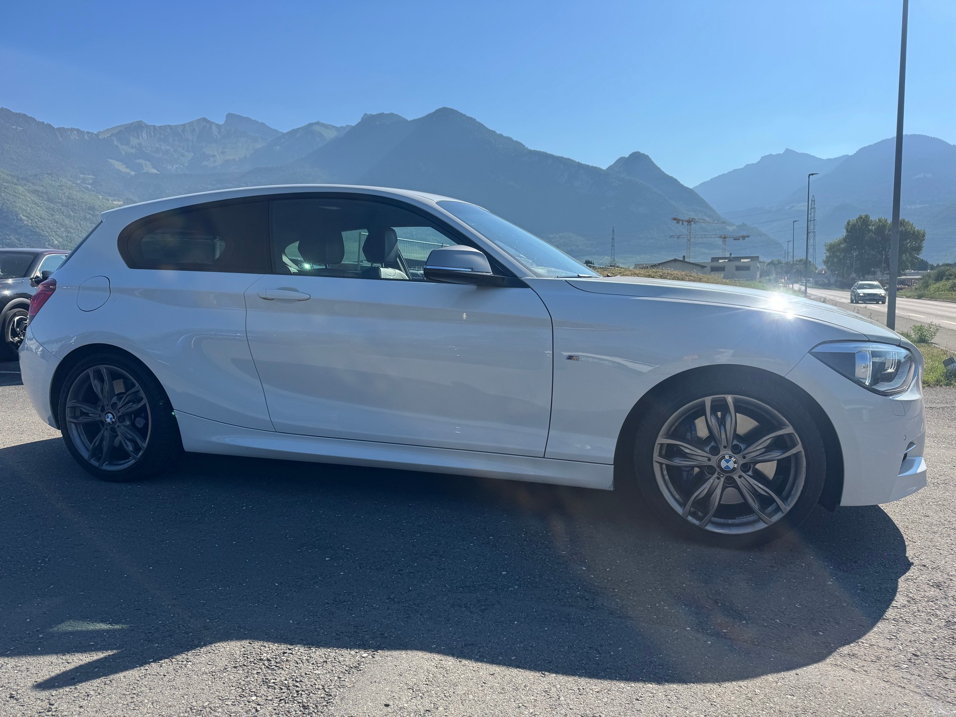 BMW M135i xDrive Steptronic-image-4
