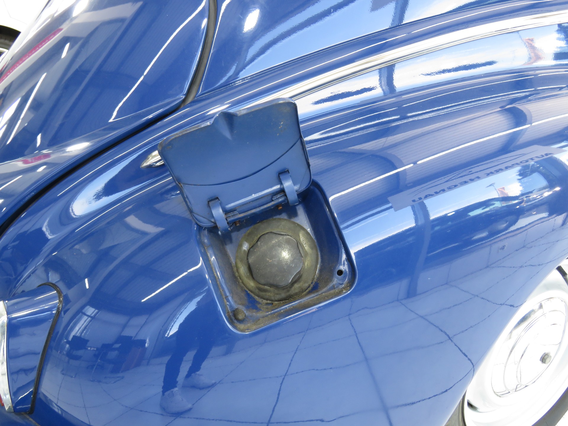 PEUGEOT 203 C-image-20