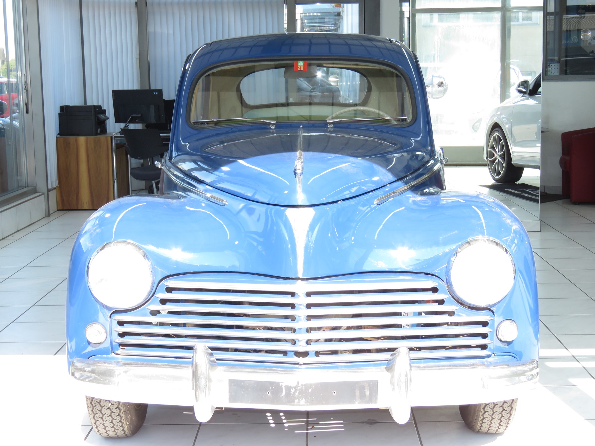 PEUGEOT 203 C-image-1