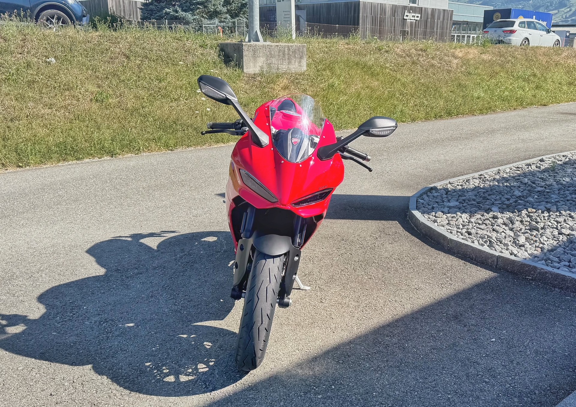 DUCATI Panigale V2-image-2