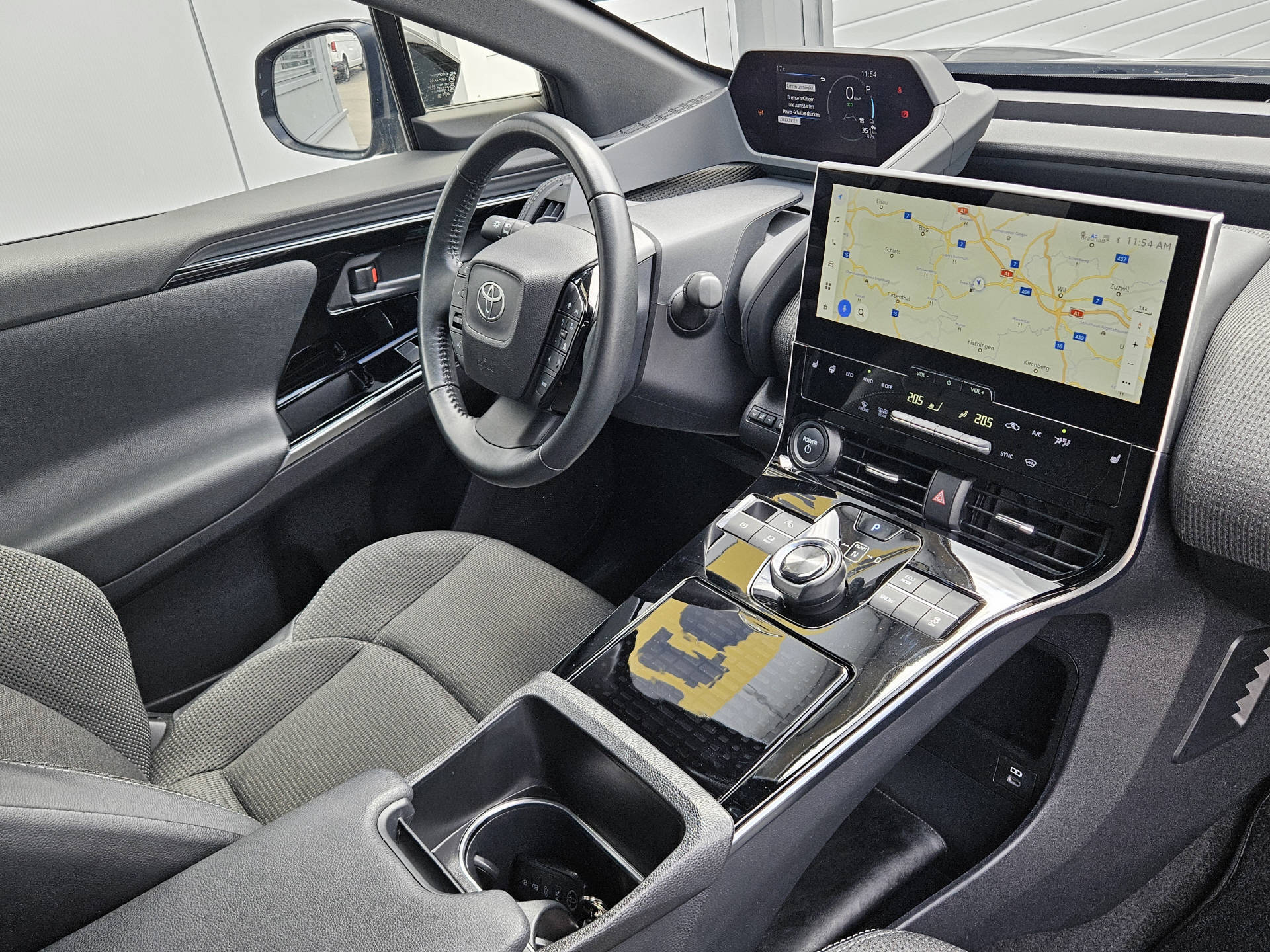 TOYOTA bZ4X Style * Garantie 10 Jahre/ 185'000 km * Rückfahrkamera * Navi * ACC *-image-25