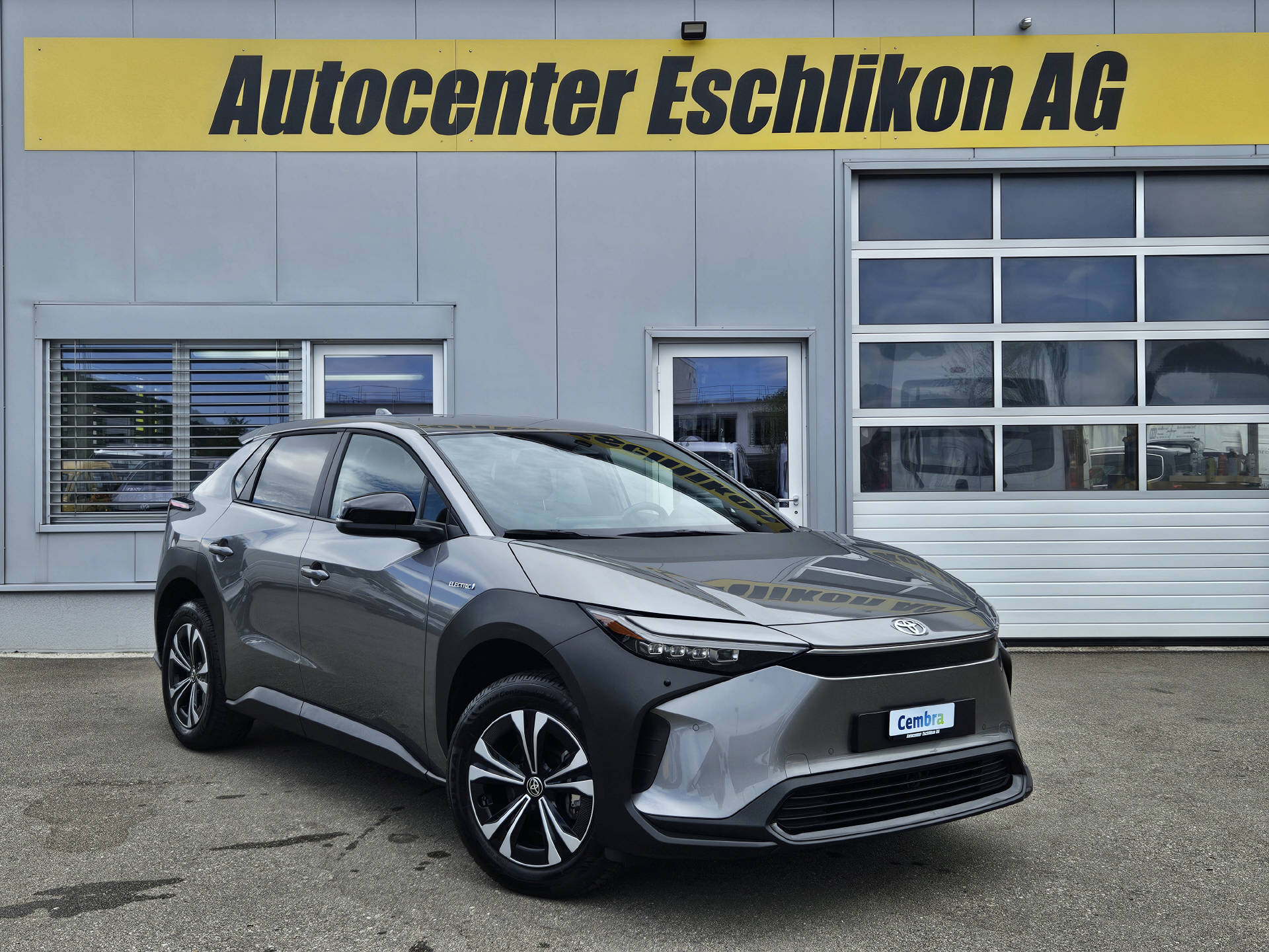 TOYOTA bZ4X Style * Garantie 10 Jahre/ 185'000 km * Rückfahrkamera * Navi * ACC *-image-4