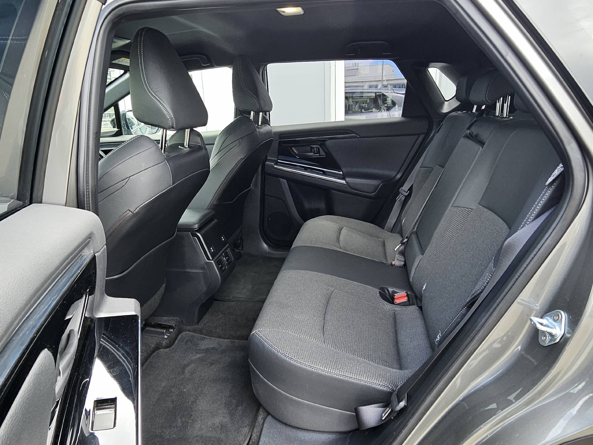 TOYOTA bZ4X Style * Garantie 10 Jahre/ 185'000 km * Rückfahrkamera * Navi * ACC *-image-21