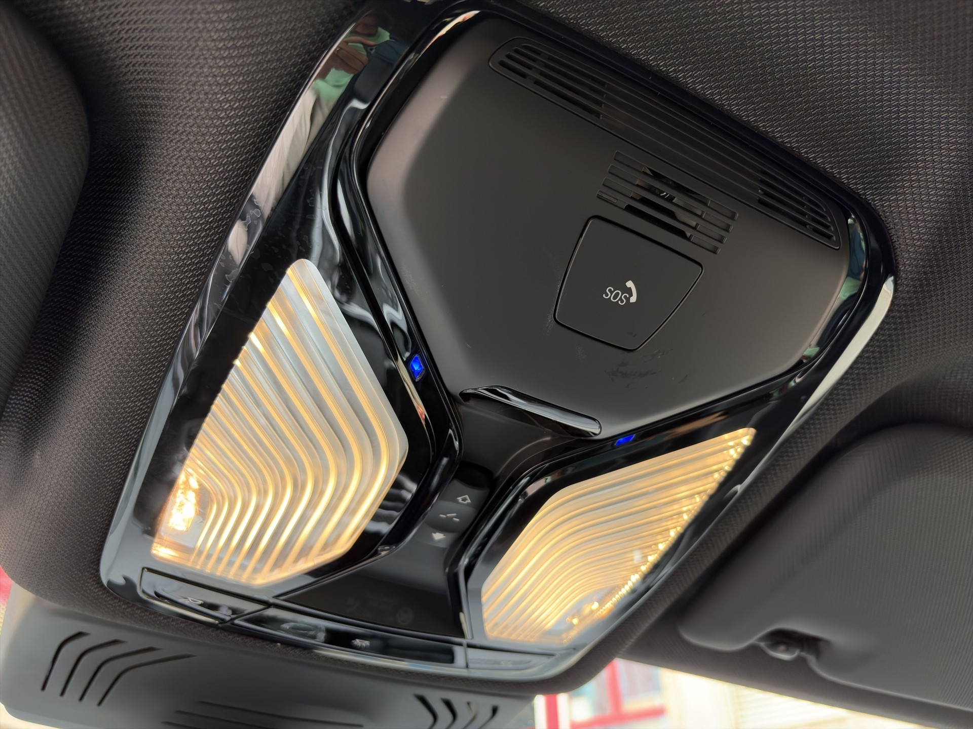 BMW X4 xDrive 48V 20i M Sport Steptronic-image-17