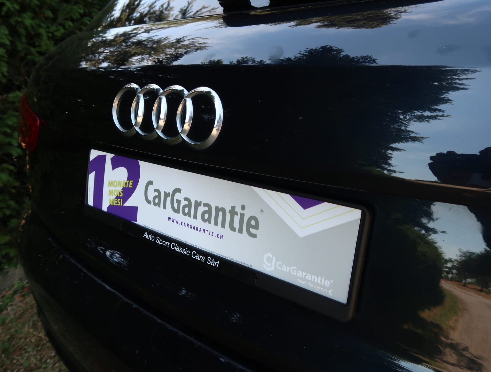AUDI Q3 2.0 TFSI quattro S-tronic-image-9