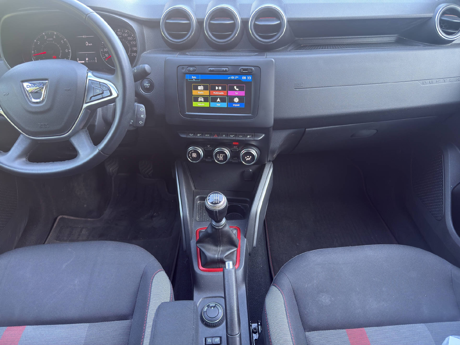 DACIA Duster 1.6 Ultimate 4WD-image-14