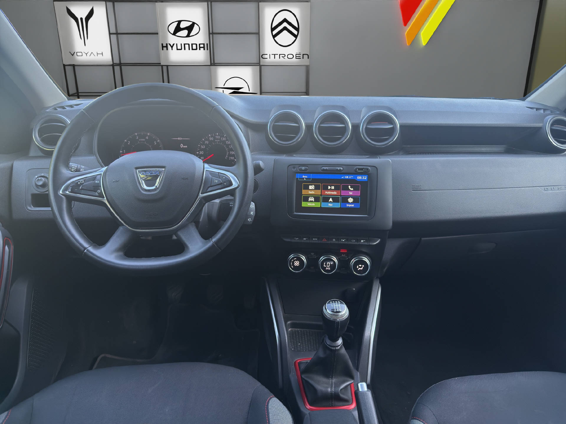 DACIA Duster 1.6 Ultimate 4WD-image-10