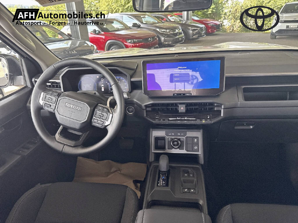 TOYOTA Hilux Double Cab.-pick-up 59KWh Comfort-image-17