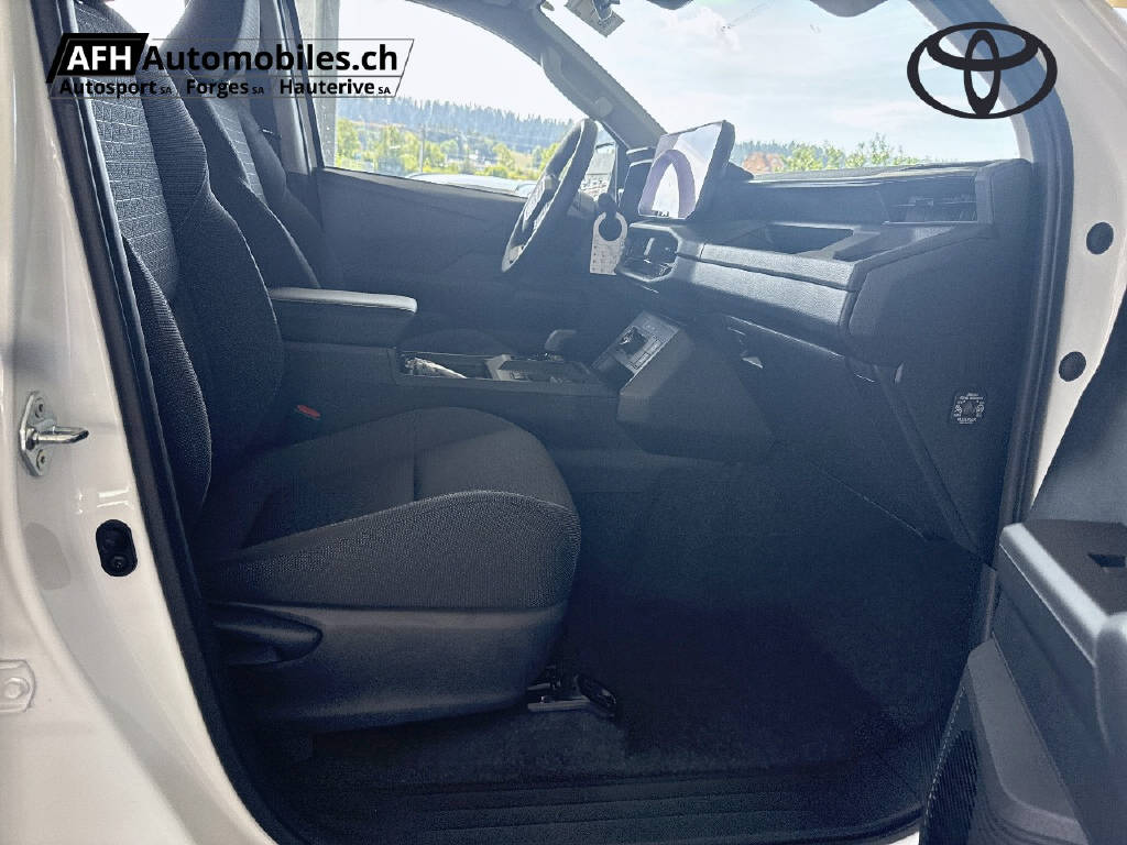 TOYOTA Hilux Double Cab.-pick-up 59KWh Comfort-image-9