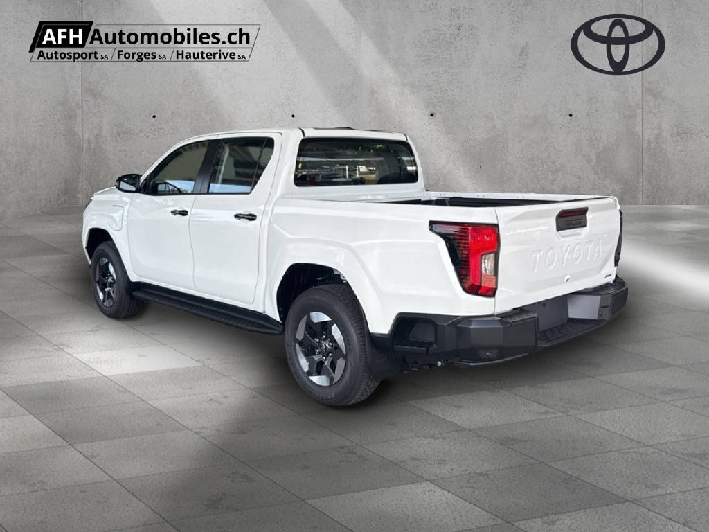 TOYOTA Hilux Double Cab.-pick-up 59KWh Comfort-image-2