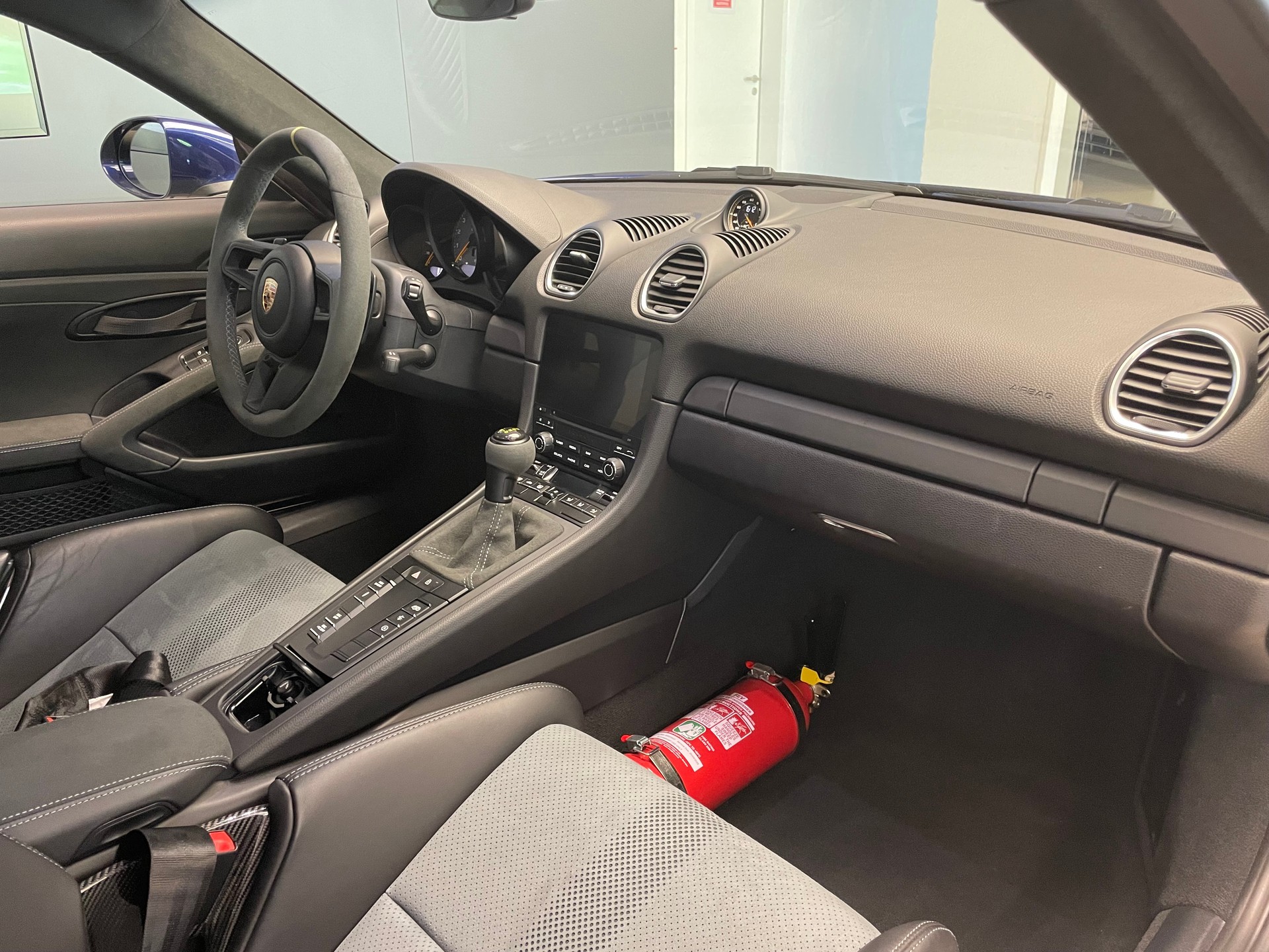 PORSCHE 718 Cayman GT4 RS PDK-image-10