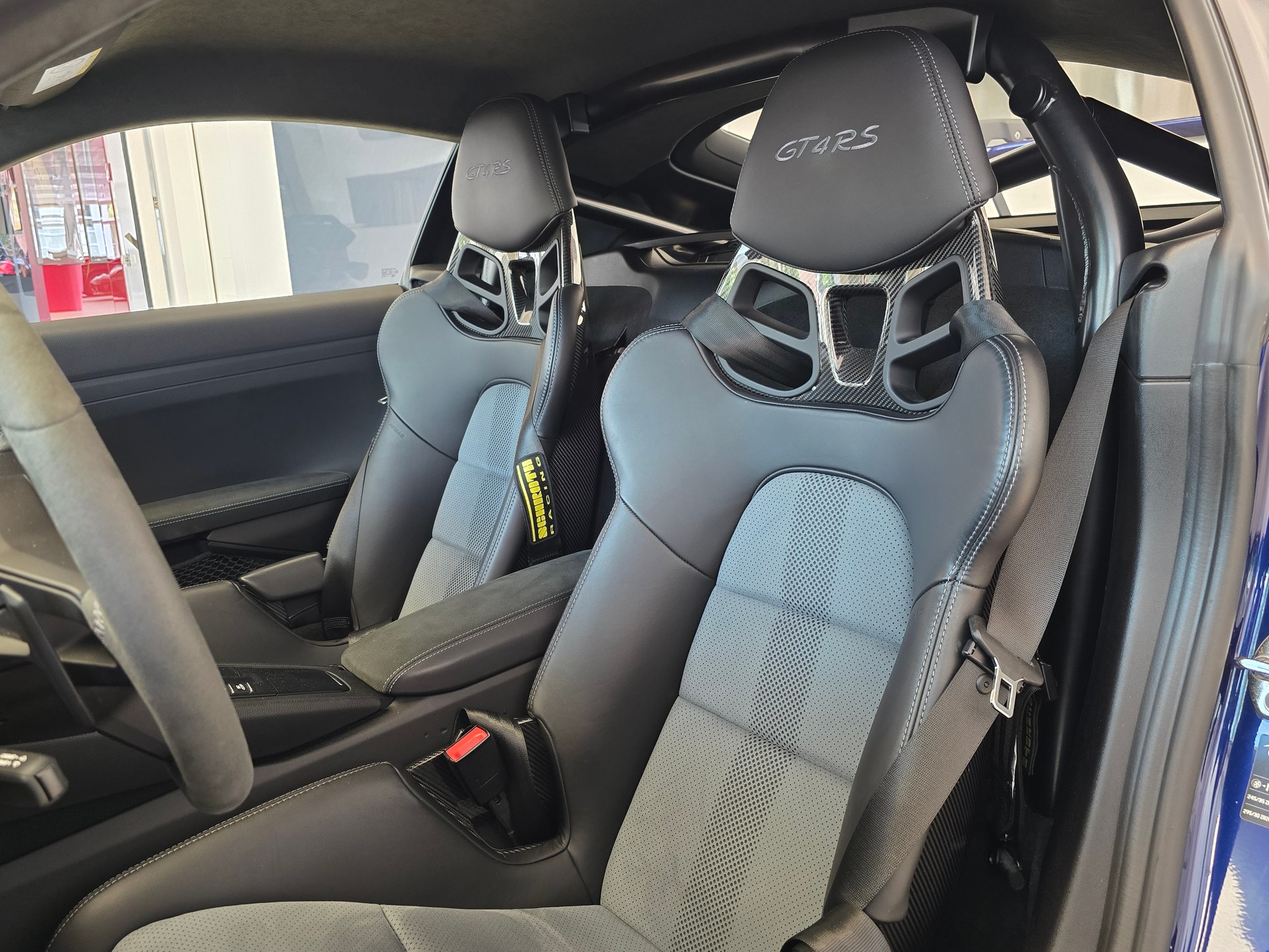PORSCHE 718 Cayman GT4 RS PDK-image-9